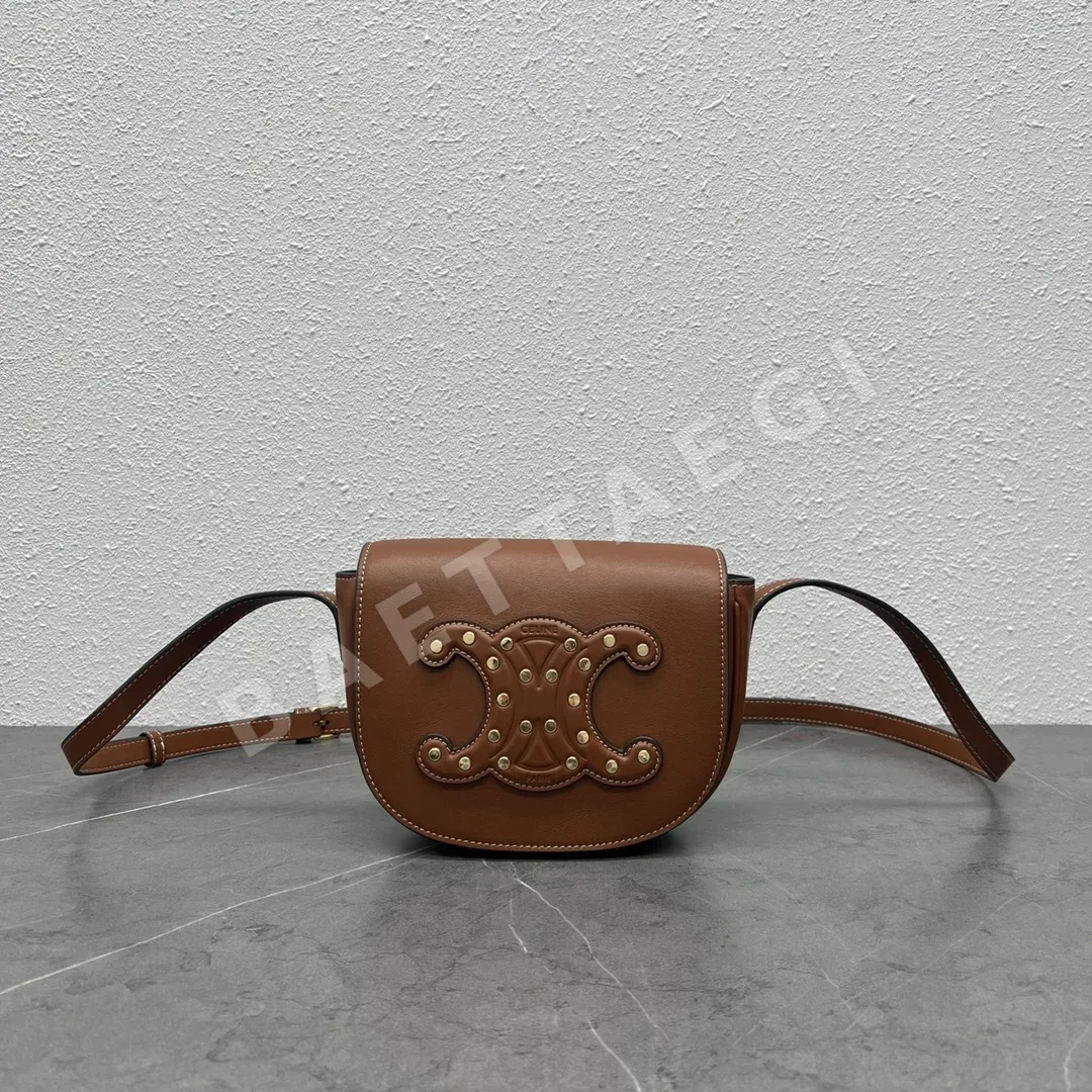 셀린느 폴코 퀴유르 새들 가죽 가방 199292