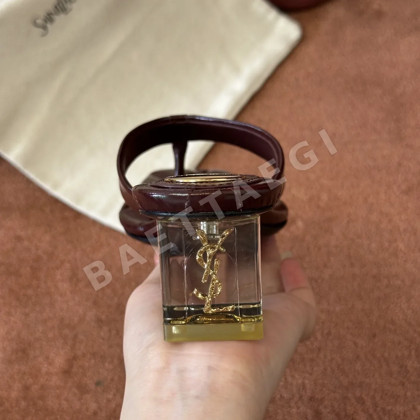 생로랑 퀼팅 앤틱 버건디 플립플랍 힐 샌들 상세 이미지 5
