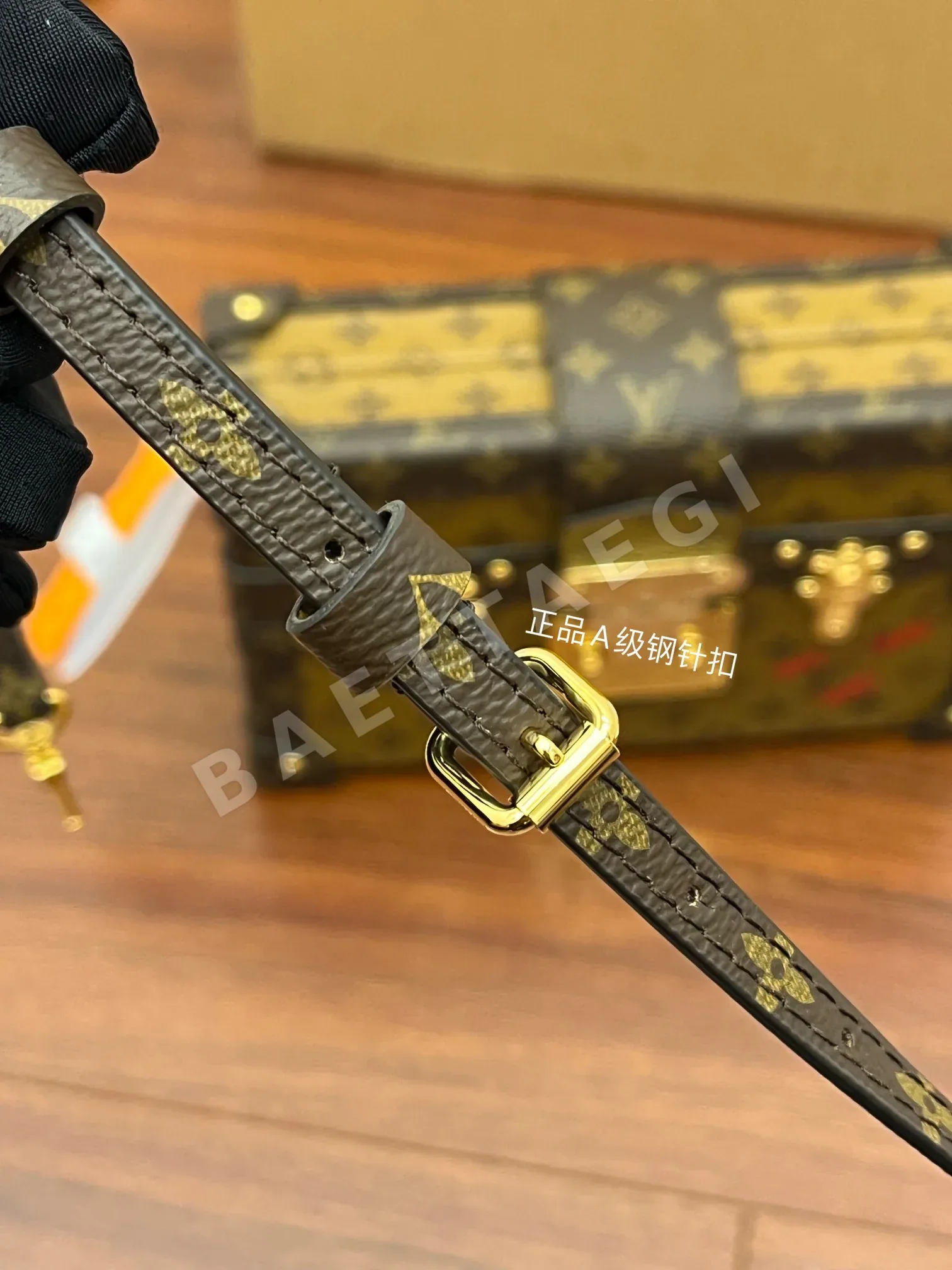 루이비통 M44154 가방 상세 이미지 5