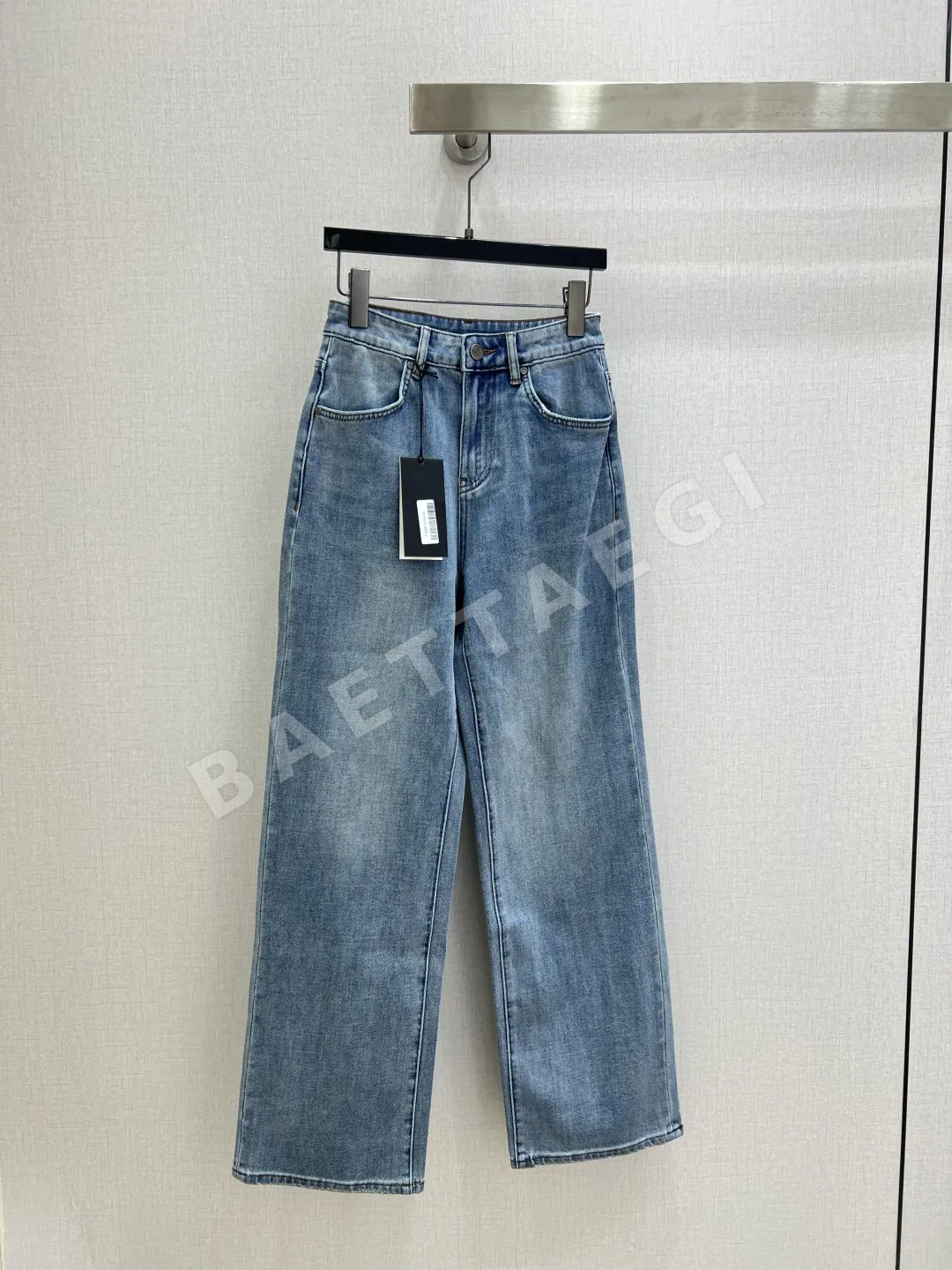 비비안웨스트우드 사터클래식 스트레이트 레그 데님 여성 바지 137717