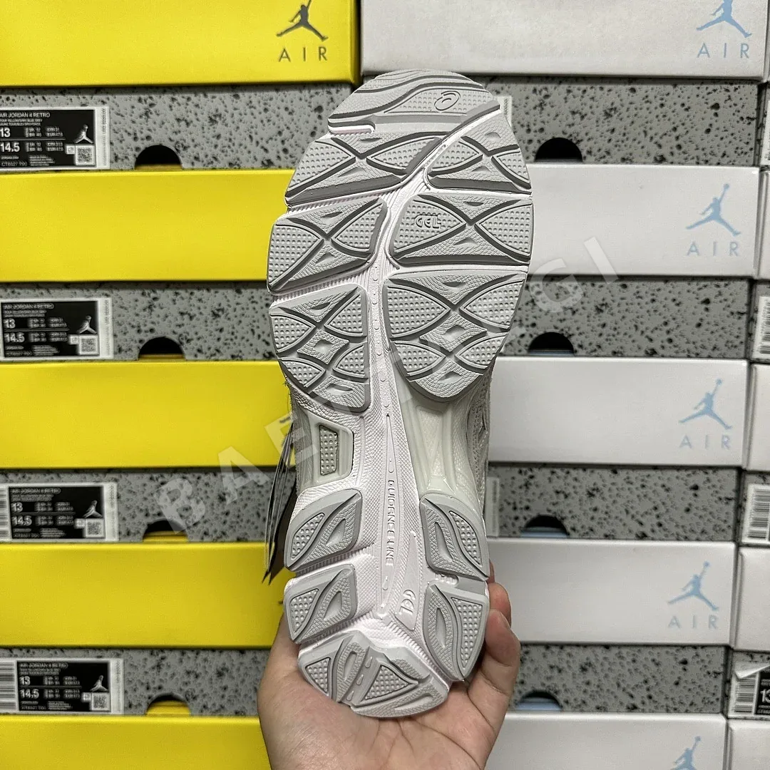 아식스 [M] 젤 NYC 1203A663-101 200485 Asics Gel-NYC Cream Cloud Grey 상세 이미지 4