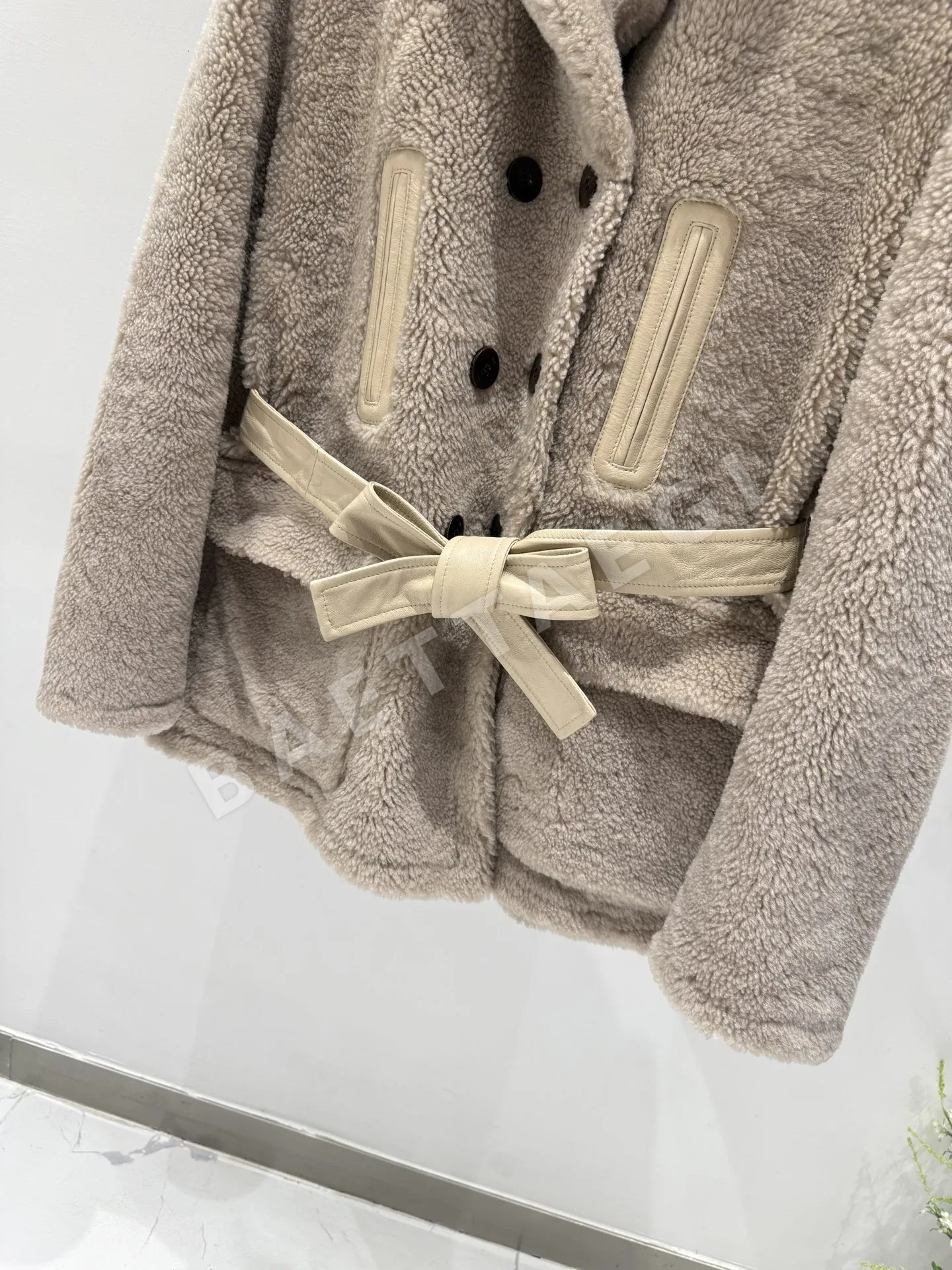 미우미우 울 퍼 안감 남성 자켓 상세 이미지 4