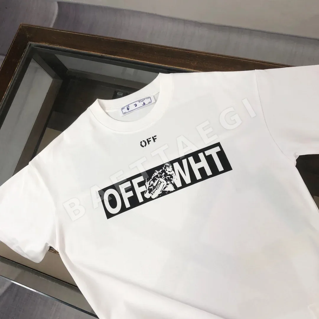 오프화이트 남성 반팔 티셔츠 상세 이미지 4