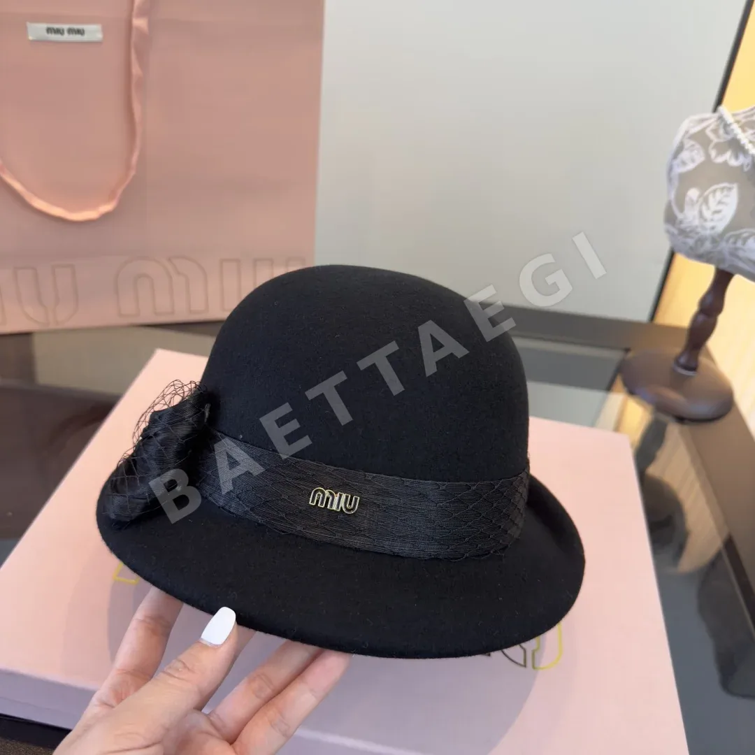 미우미우 모자 185802 Miu Miu Cap 상세 이미지 3