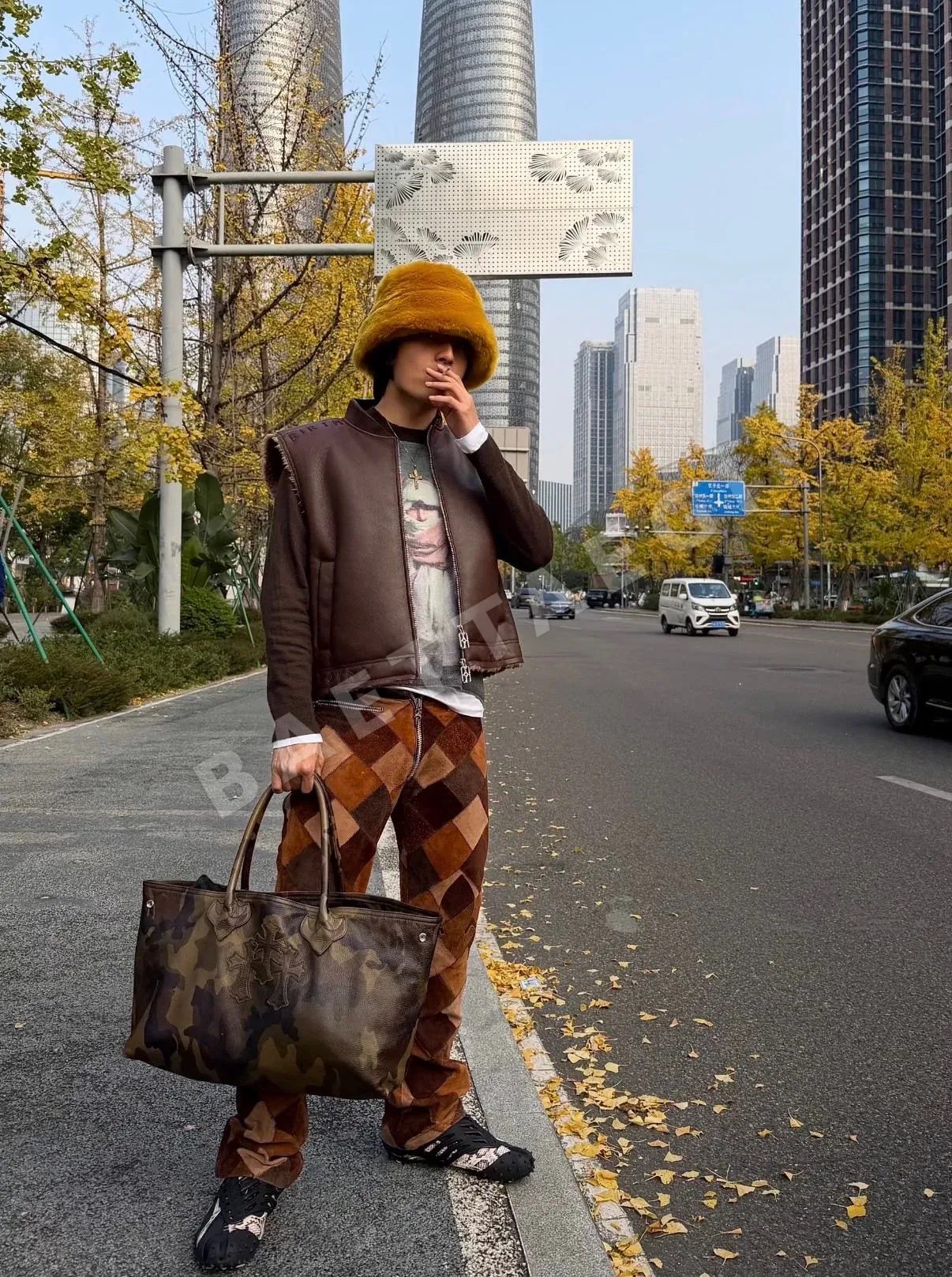 크롬하츠 카모플라주 스리 크로스 패치워크 가죽 토트백 상세 이미지 14