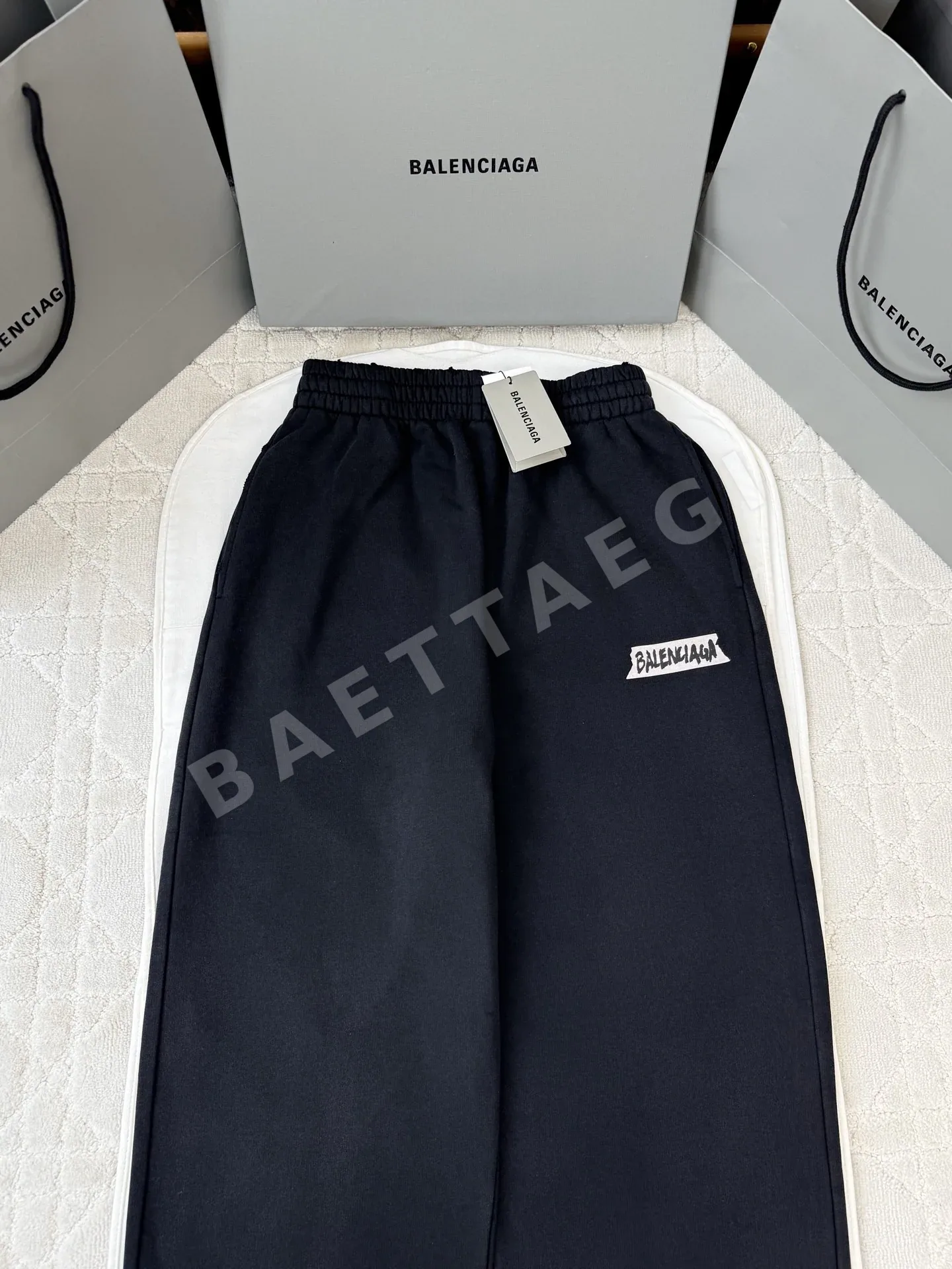 발렌시아가 남성 바지 194256 Pants 상세 이미지 4