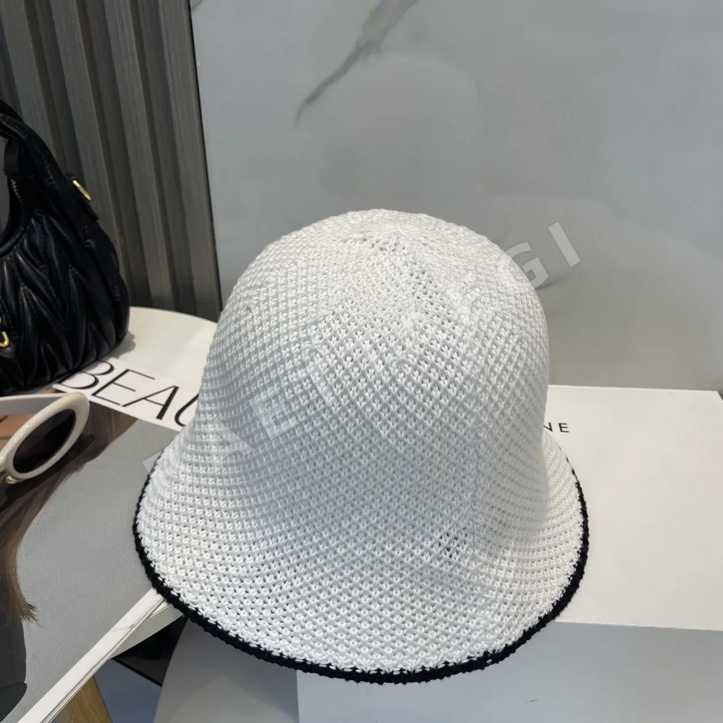 샤넬 25C 램스킨 버킷 햇 모자 상세 이미지 3