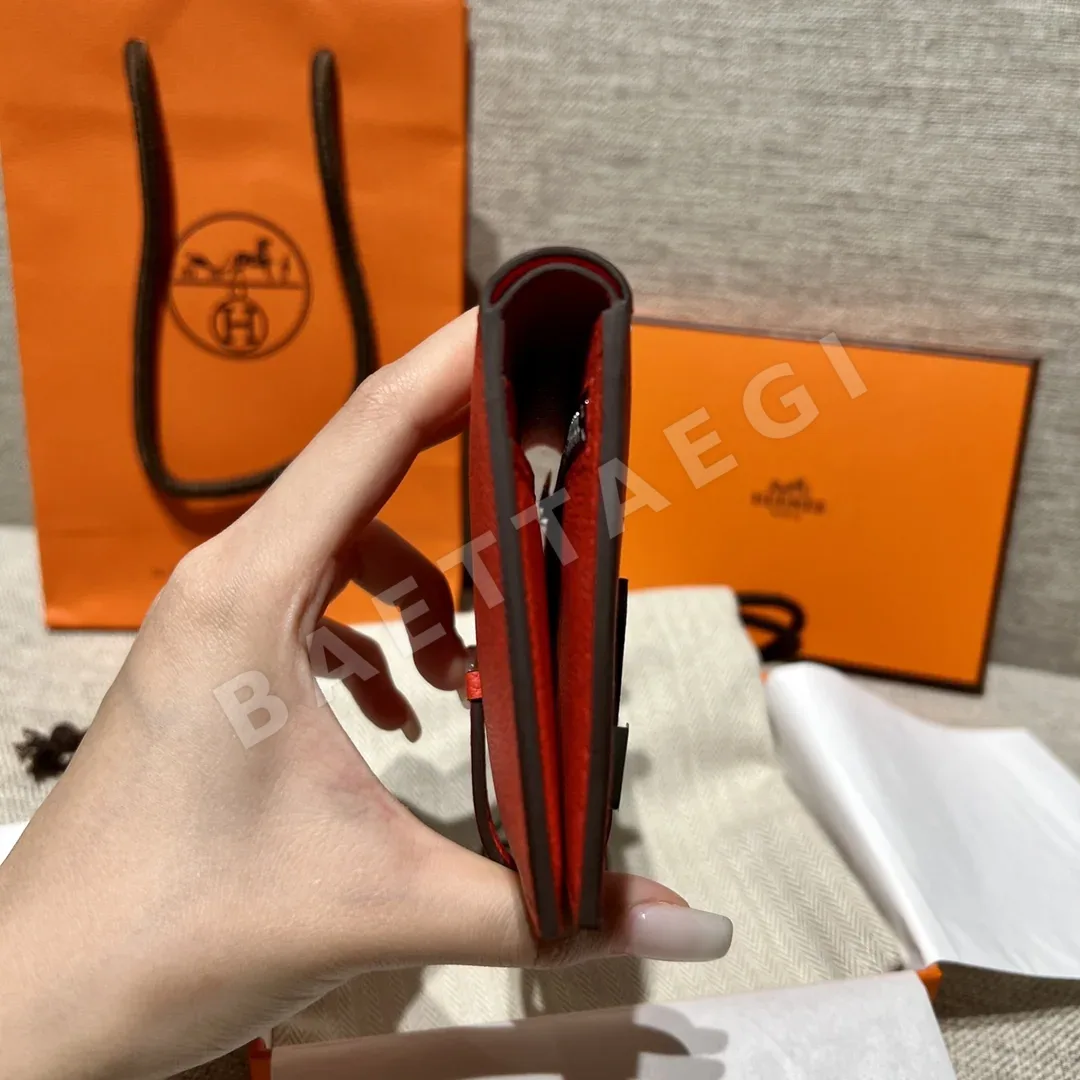 에르메스 플래그 레드 엡솜 팜프린트 지갑 상세 이미지 2