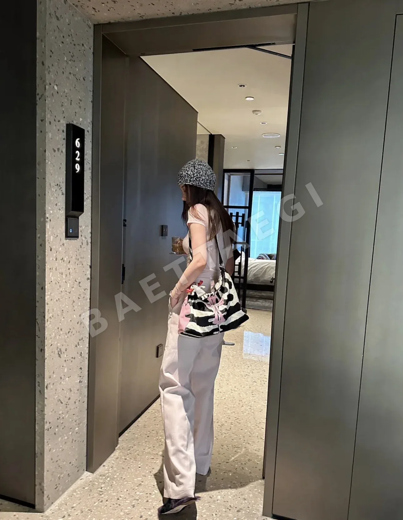 크롬하츠 가방 상세 이미지 2