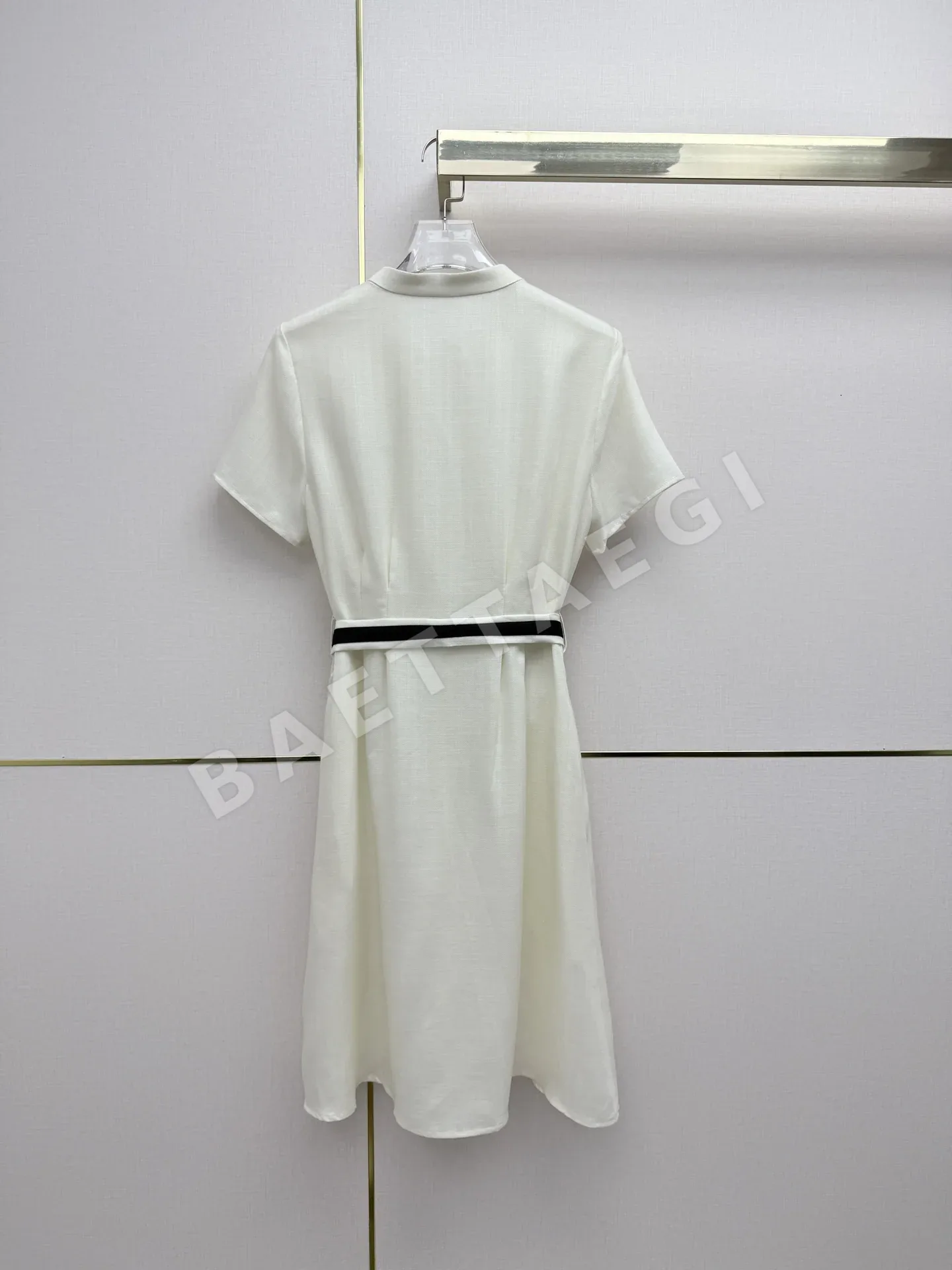 샤넬 스탠드 카라 레터 패턴 자수 원피스 상세 이미지 8