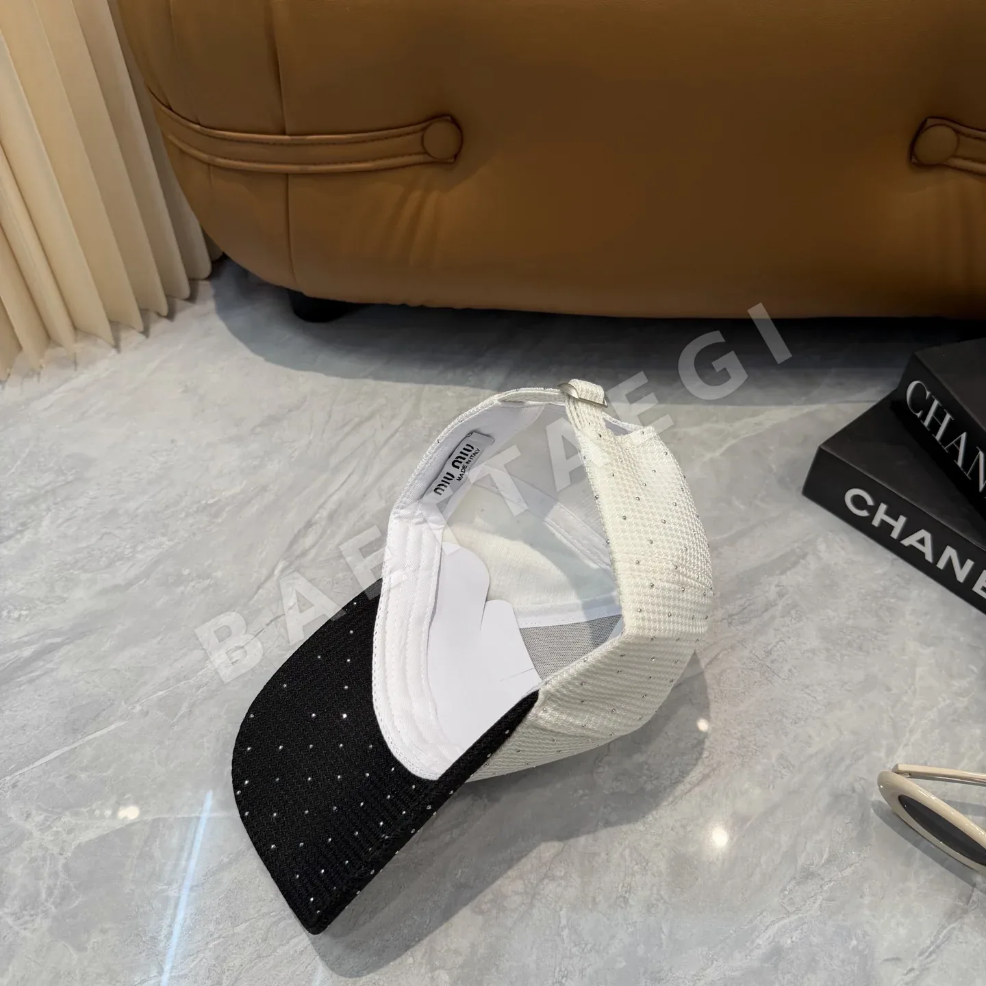 미우미우 컬러 블록 라인스톤 베이스볼 캡 상세 이미지 4