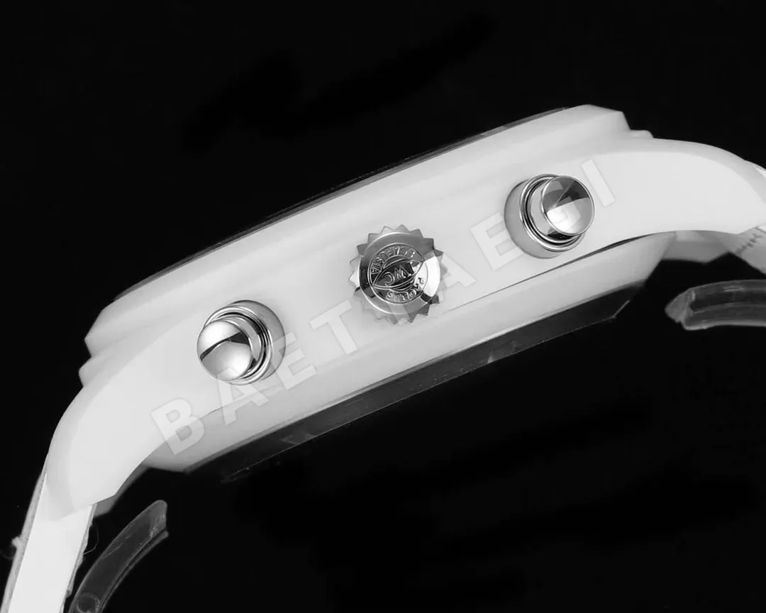 IWC 파일럿 크로노그래프 인스피레이션 4 시계 상세 이미지 6