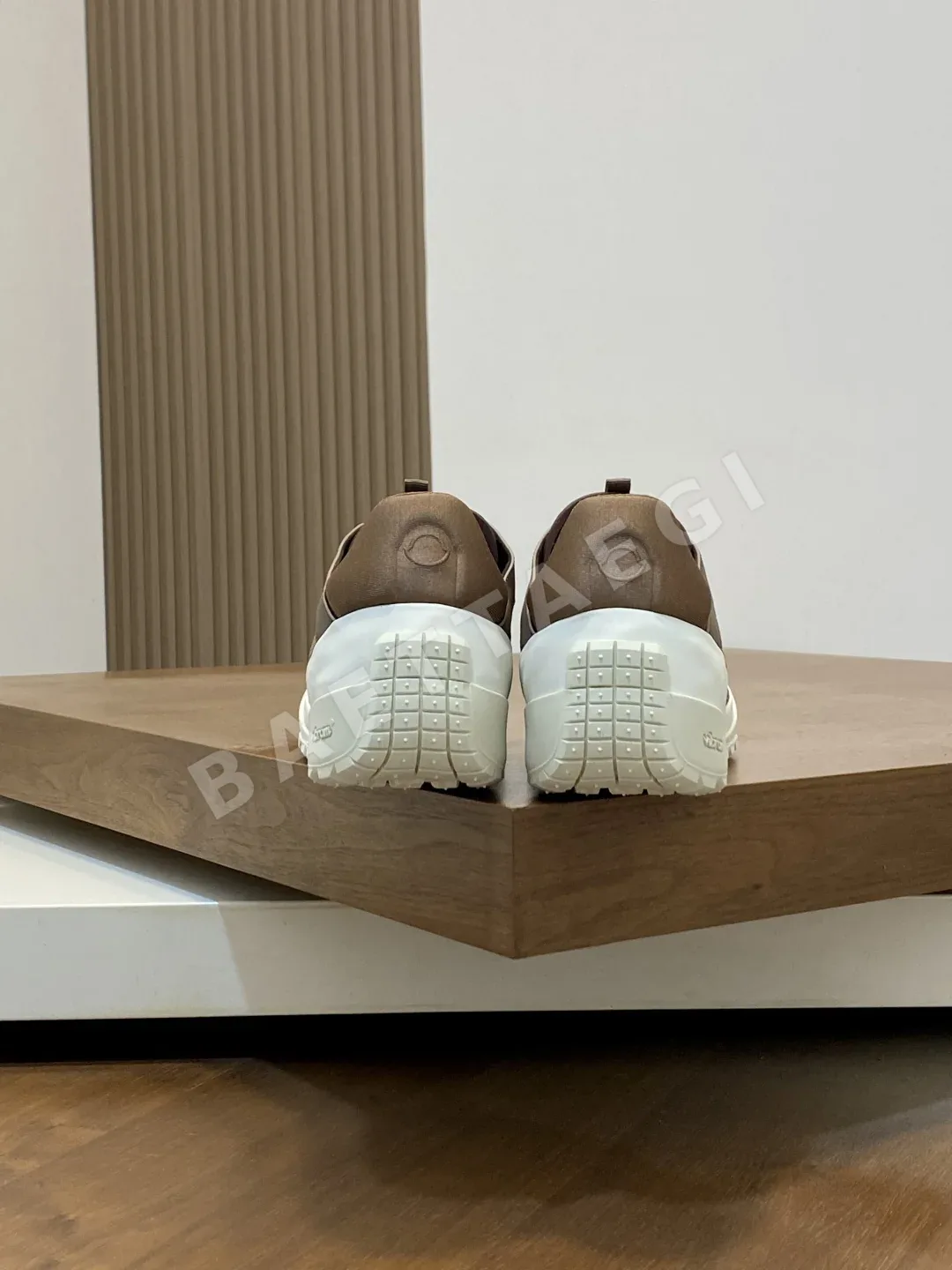 몽클레르 메시 네오프렌 남성 스니커즈 상세 이미지 8