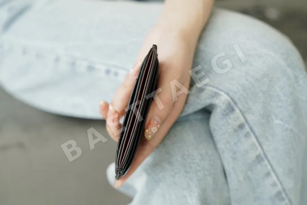 샤넬 클래식 다이아몬드 퀼팅 카드 지갑 상세 이미지 6