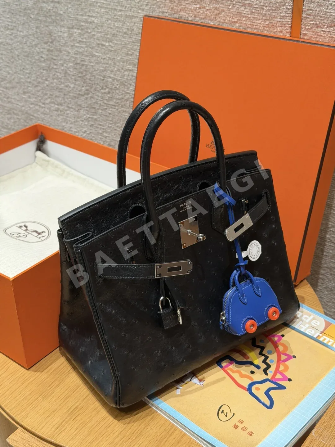 에르메스 버킨 30 블랙 KK 타조가죽 가방 상세 이미지 3