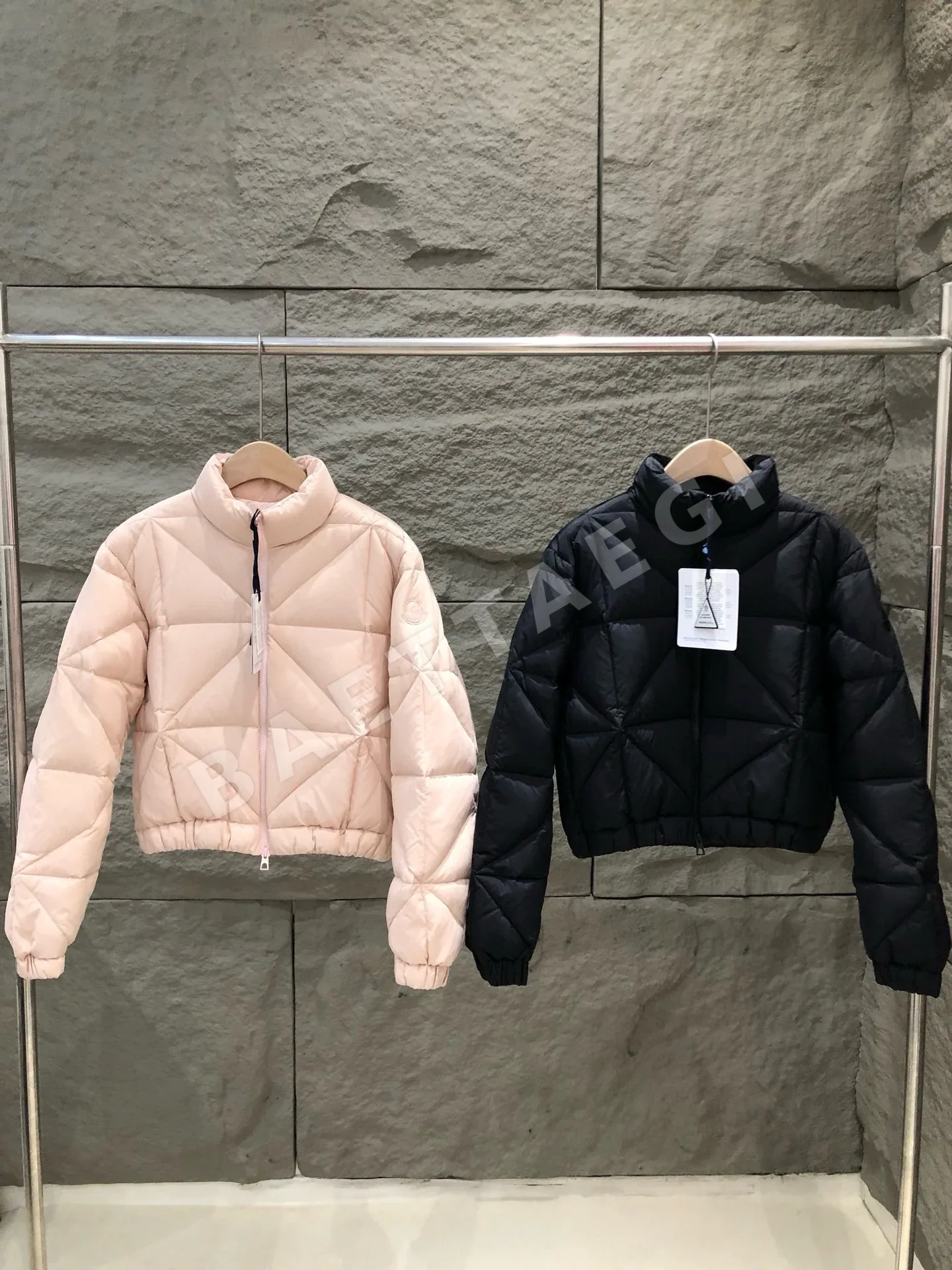 몽클레르 아나피 다이아몬드 퀼팅 여성 패딩 188538