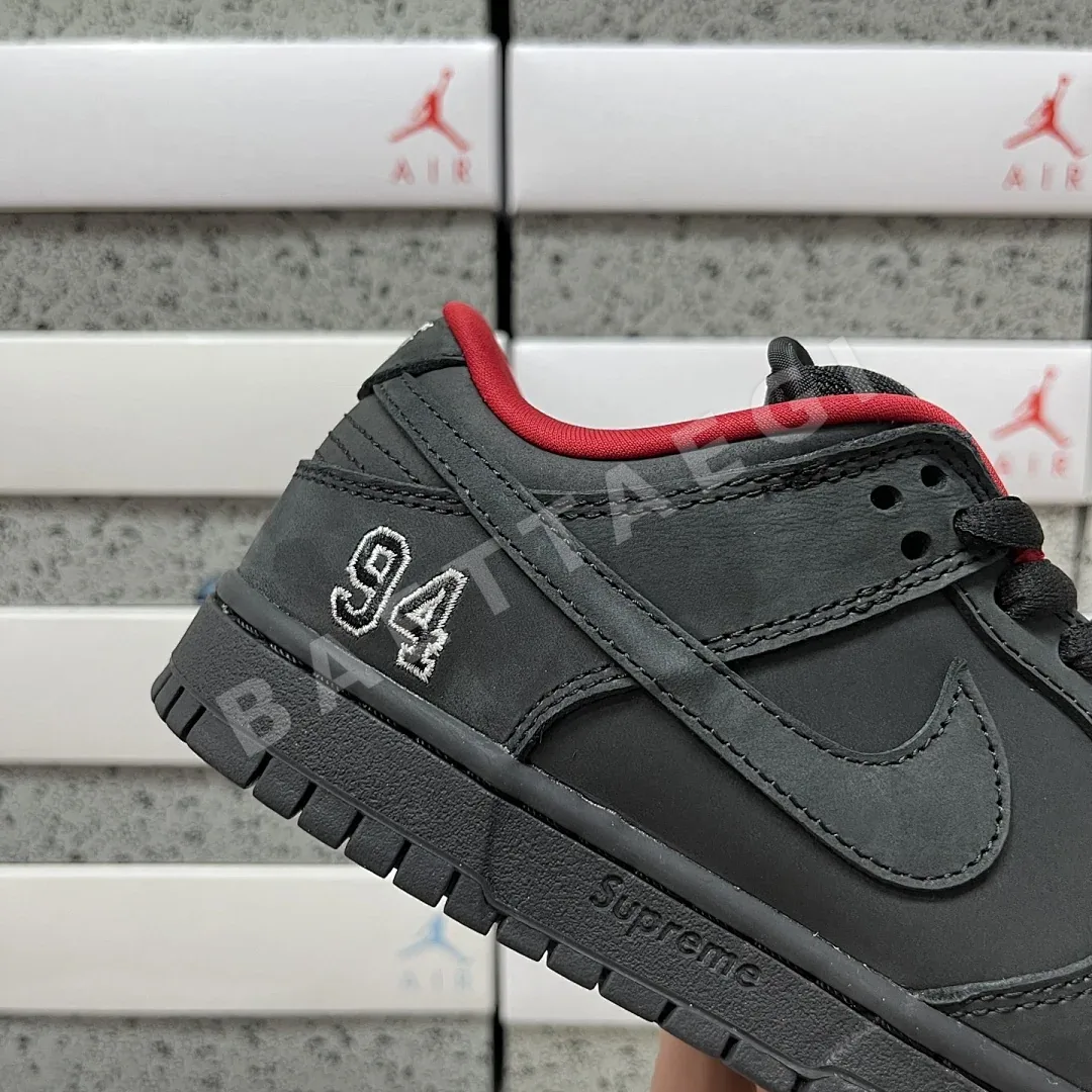 나이키 [AY] SB 덩크 로우 HQ8487-001 201036 Nike SB Dunk Low Supreme 94 Black 상세 이미지 9