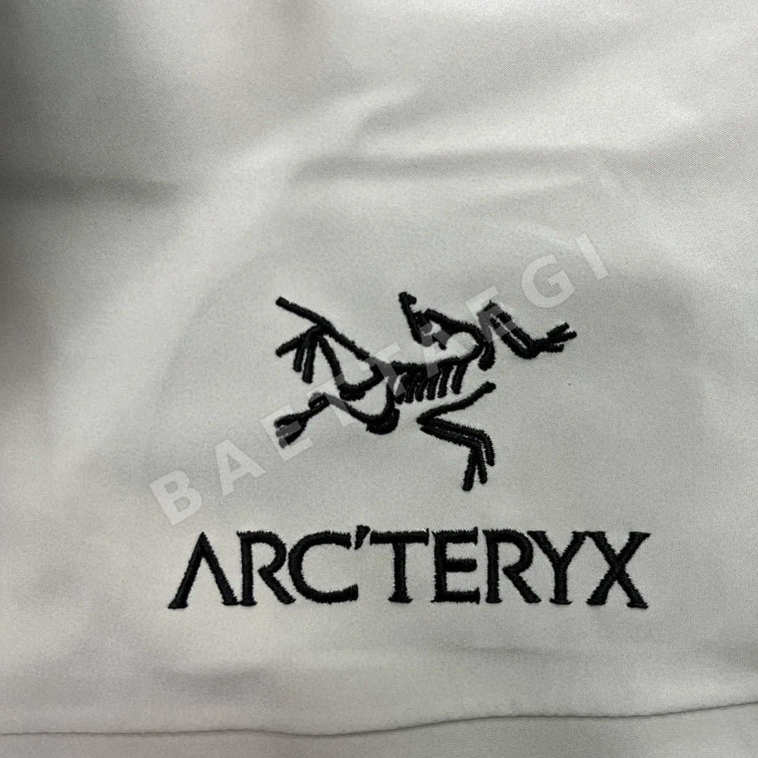 아크테릭스 [TZ] 알파 SV 자켓 6세대 아이보리 200134 Arc'teryx Alpha SV Jacket 6 Ivory 상세 이미지 13