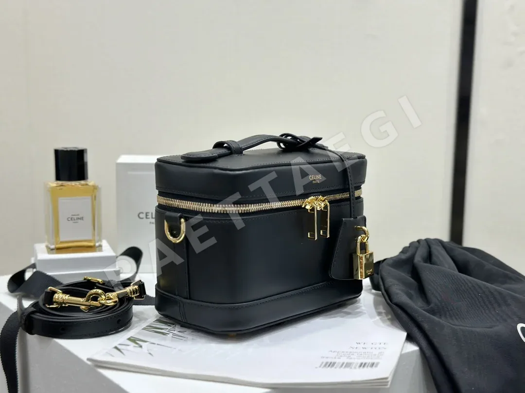 셀린느 광택 소가죽 메이크업 케이스 숄더백 상세 이미지 2