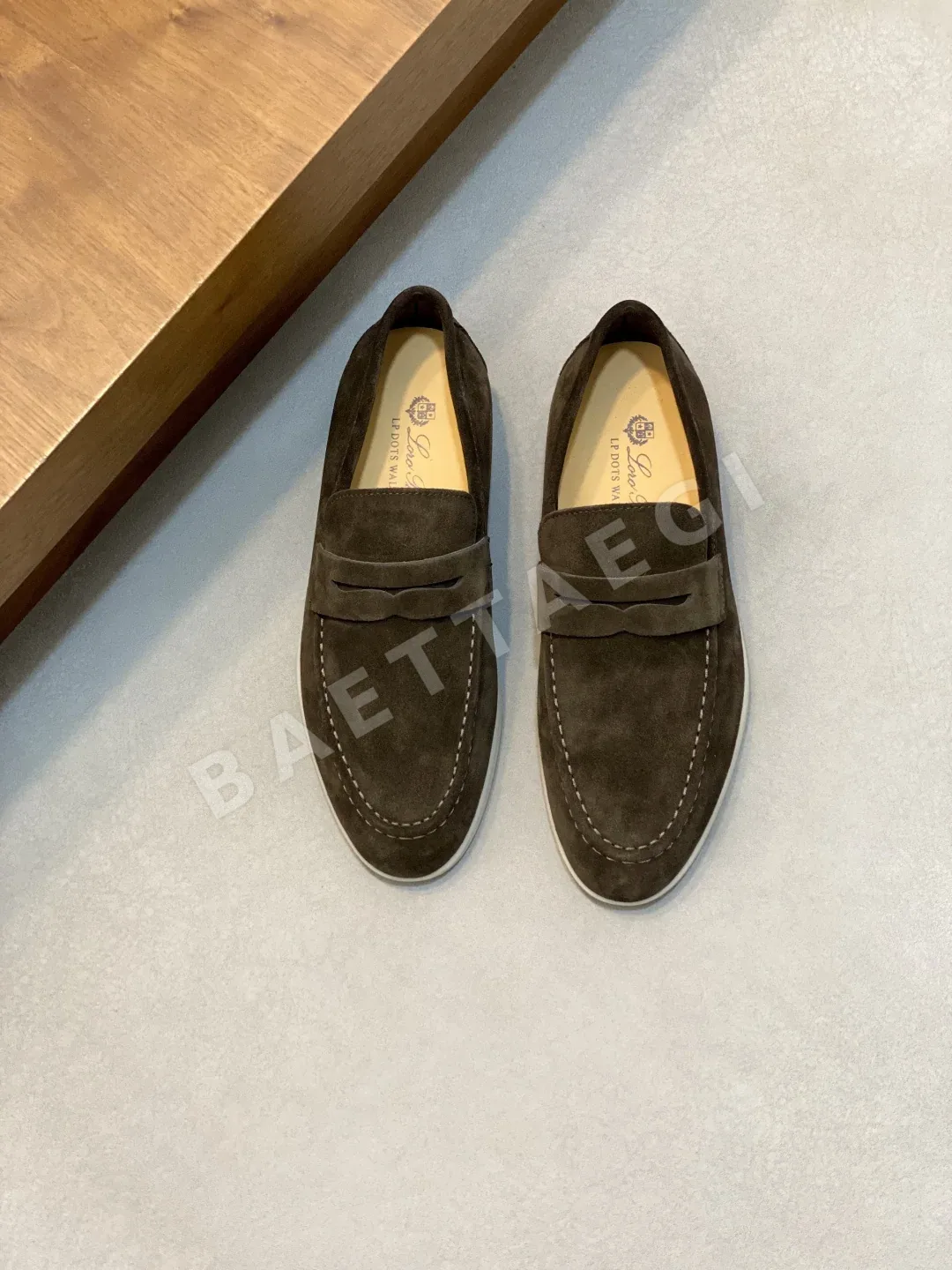 로로피아나 스웨이드 모카신 80344