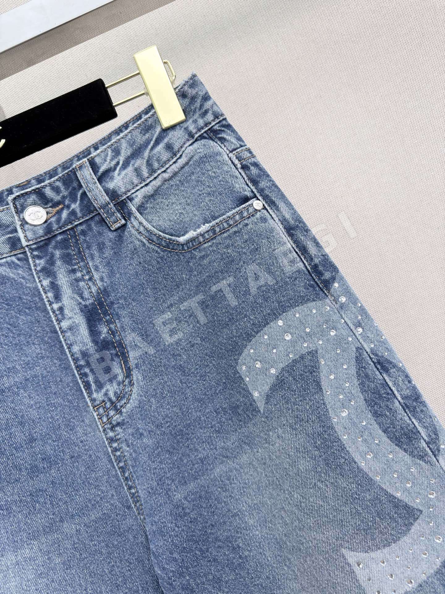 샤넬 라인스톤 더블 C 프린트 스트레이트 레그 여성 바지 상세 이미지 4