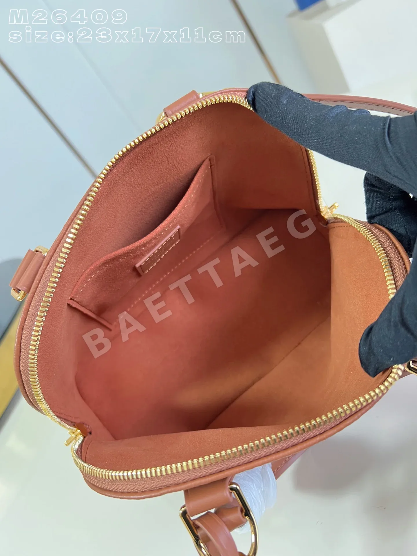 루이비통 M26409 브라운 알마 핸드백 BB 모노그램 상세 이미지 8