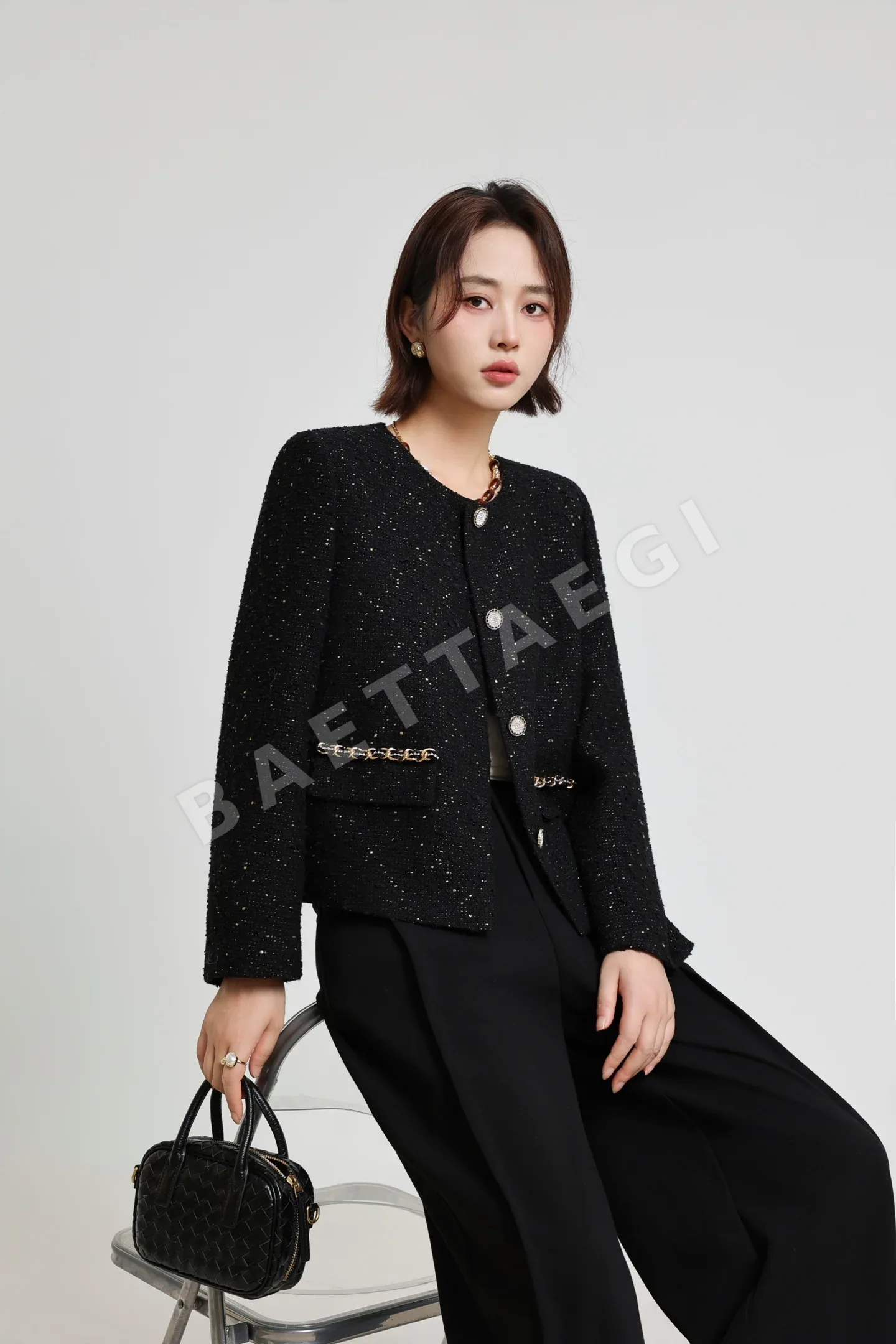 샤넬 금장 라인스톤 단추 여성 자켓 상세 이미지 3