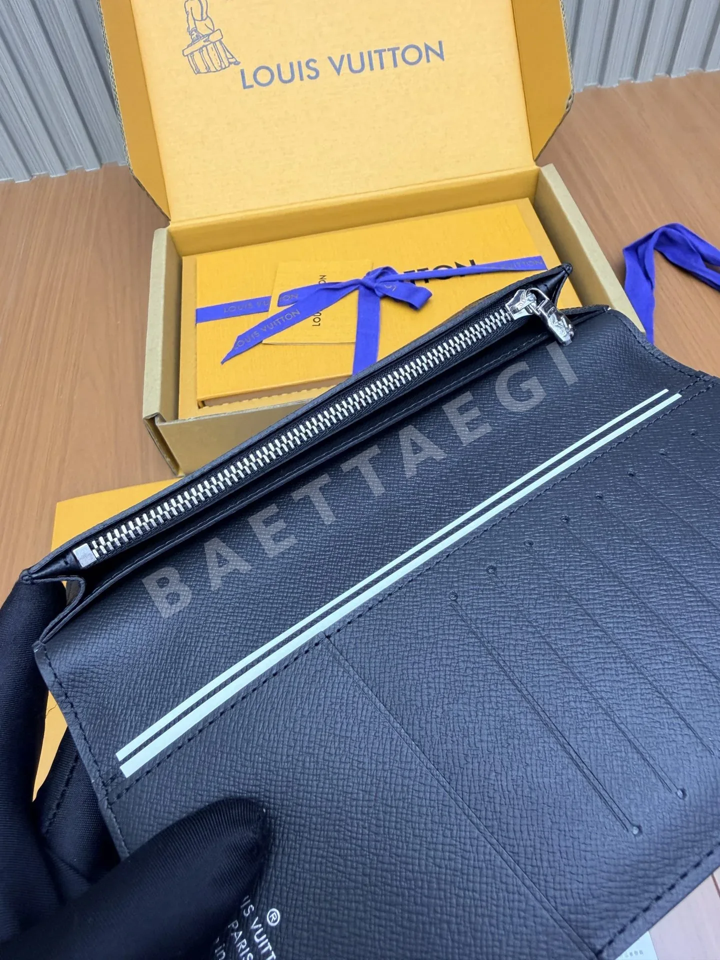 루이비통 올 스틸 지갑 상세 이미지 5