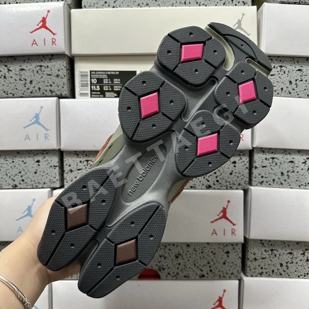 뉴발란스 [C] 9060 U9060BUR 202114 New Balance 9060 상세 이미지 3