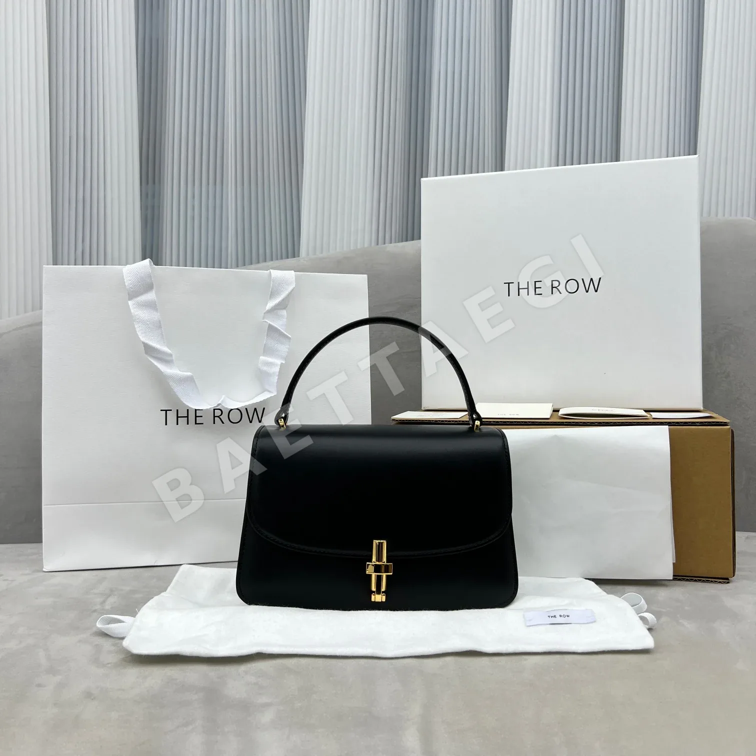 더로우 소피아 10 올블랙 가죽 핸드백 128562