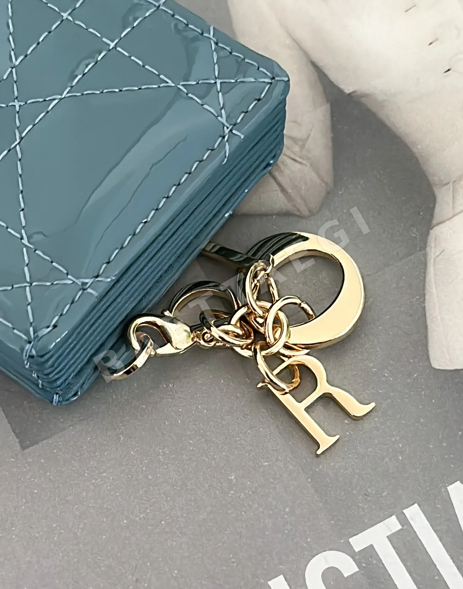 디올 램스킨 아코디언 카드 홀더 지갑 상세 이미지 5