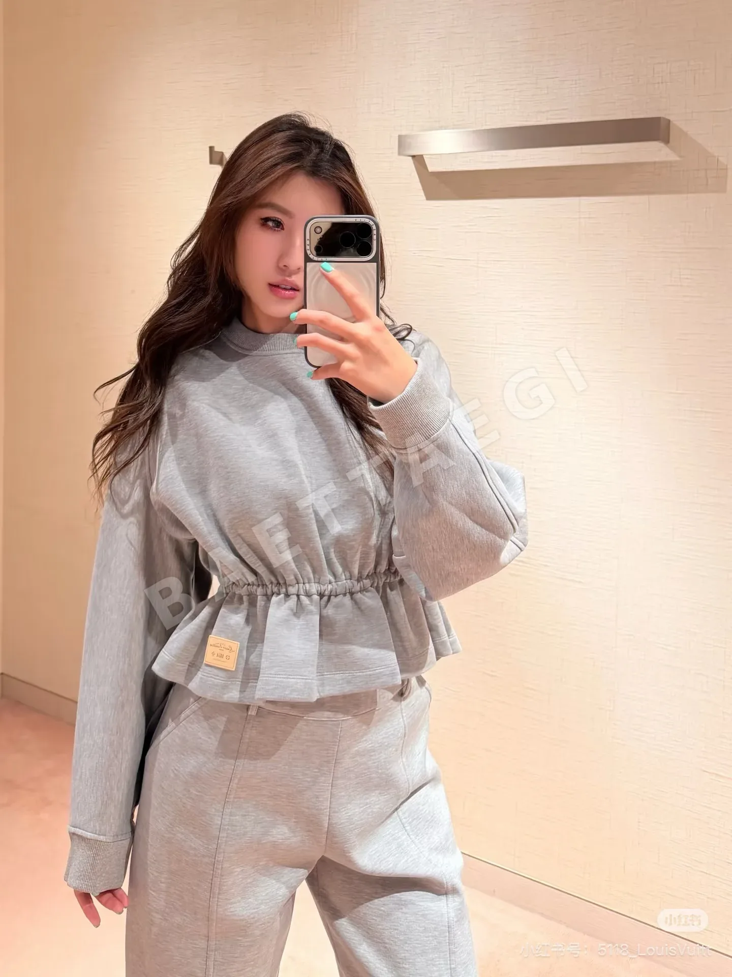 루이비통 여성 스포츠 긴팔 티셔츠 117113