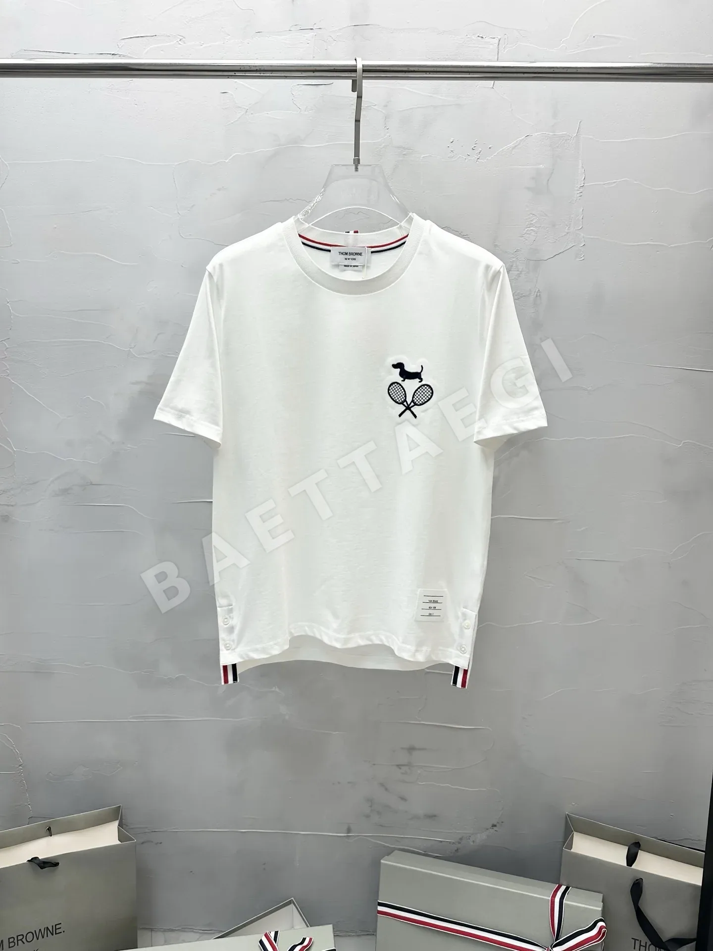 톰브라운 테니스 퍼피 크루넥 반팔 티셔츠 50433