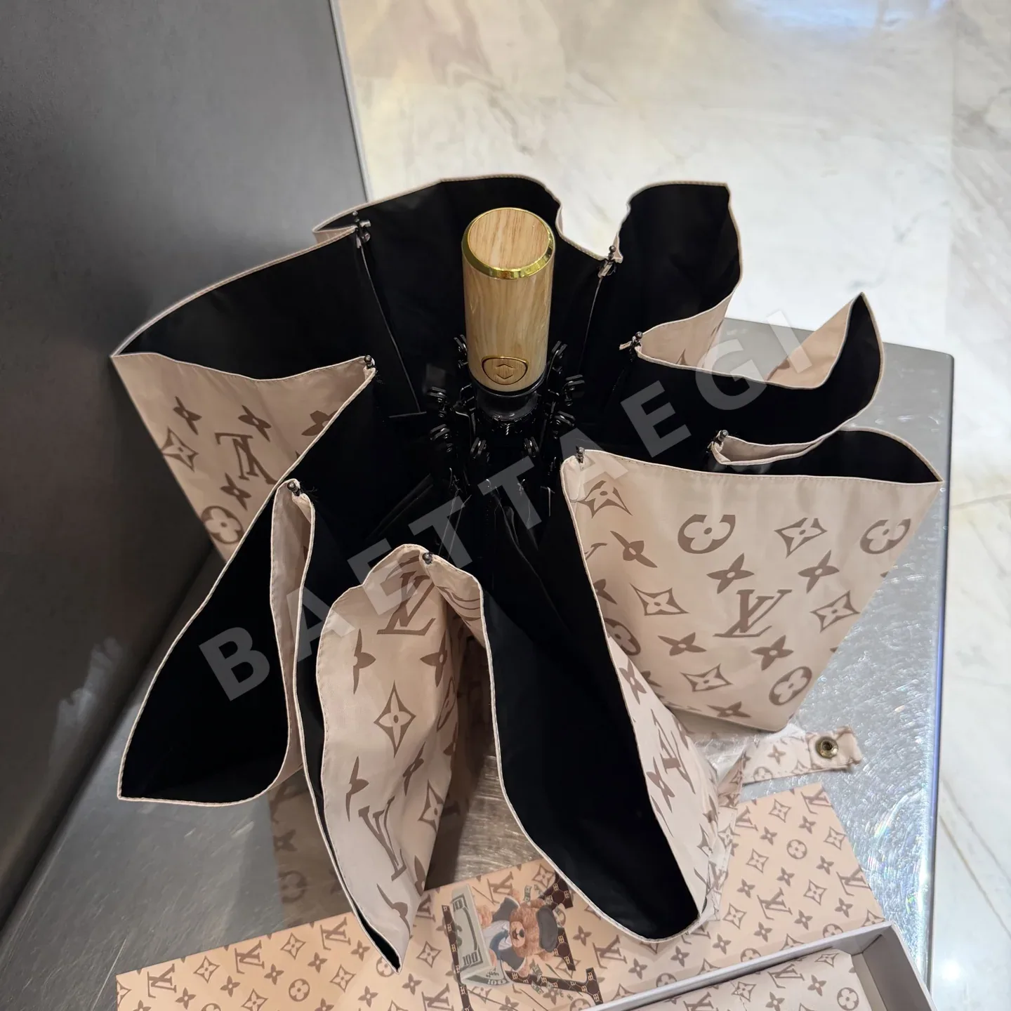 루이비통 우산 85710 Louis Vuitton Umbrella 상세 이미지 5