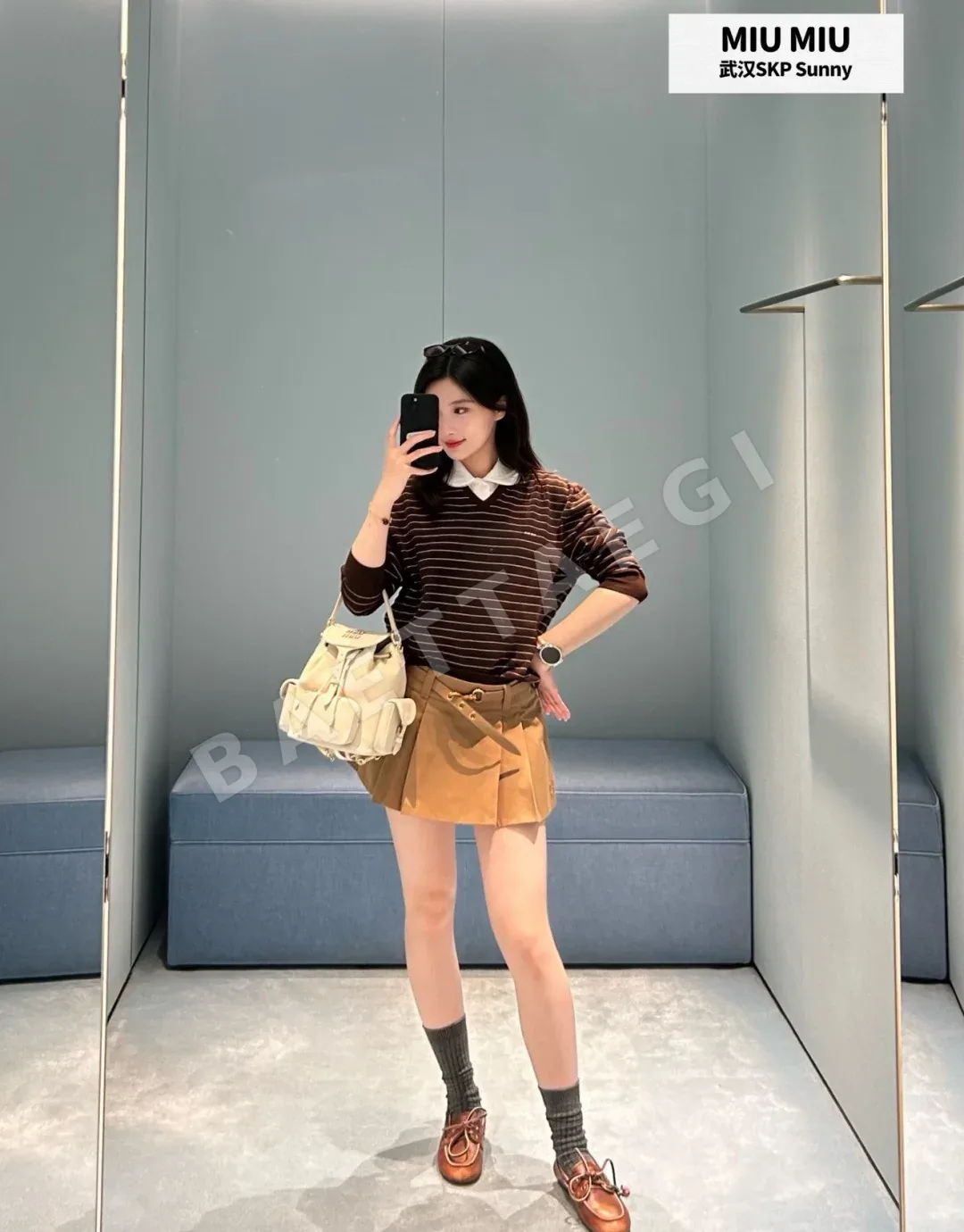 미우미우 스트라이프 폴로카라 코튼 니트 긴팔 상세 이미지 3