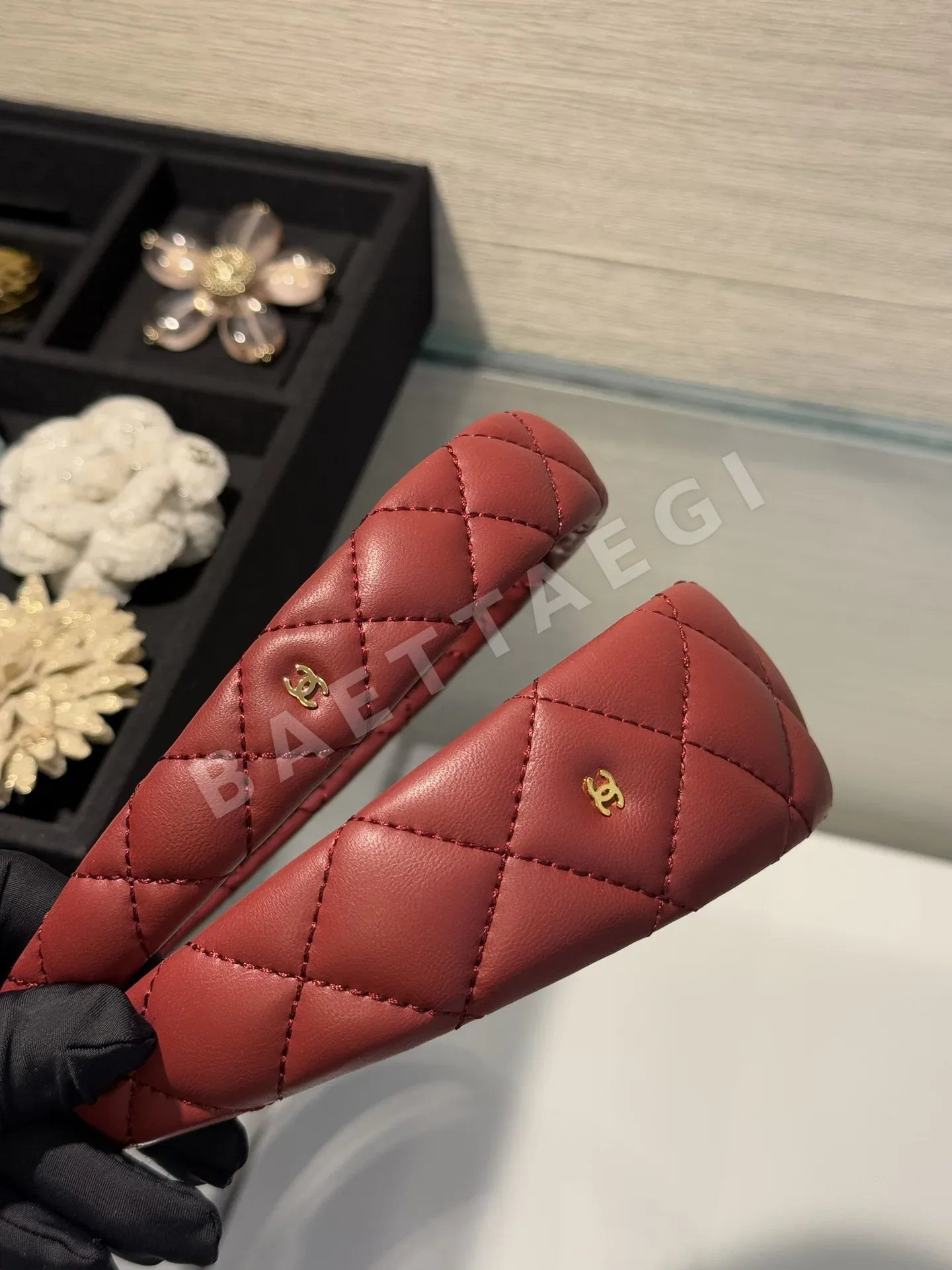 샤넬 와인레드 램스킨 더블 C 헤드밴드 헤어악세 상세 이미지 7