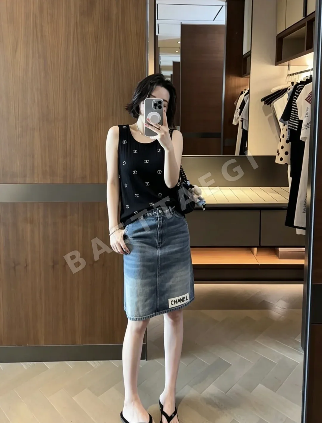 샤넬 리브 조직 더블 C 로고 여성 반팔 티셔츠 상세 이미지 9
