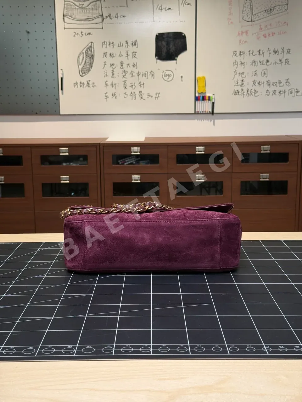 샤넬 26b 스몰 마우스캡 디아 플럼 레드 가방 상세 이미지 4