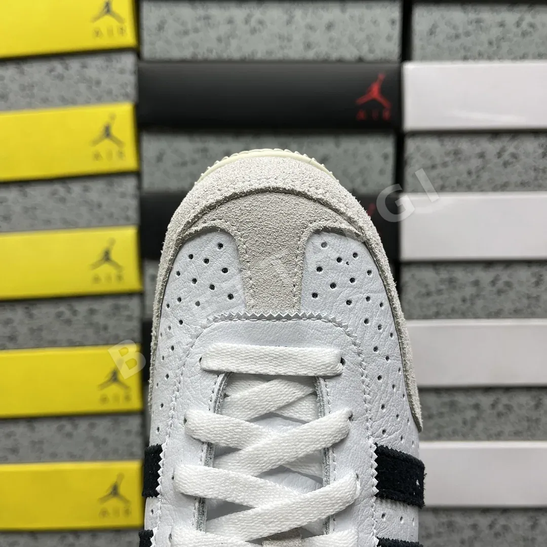 아디다스 [GOD] 재팬 IH5489 200845 Adidas Japan Cloud White Black 상세 이미지 2