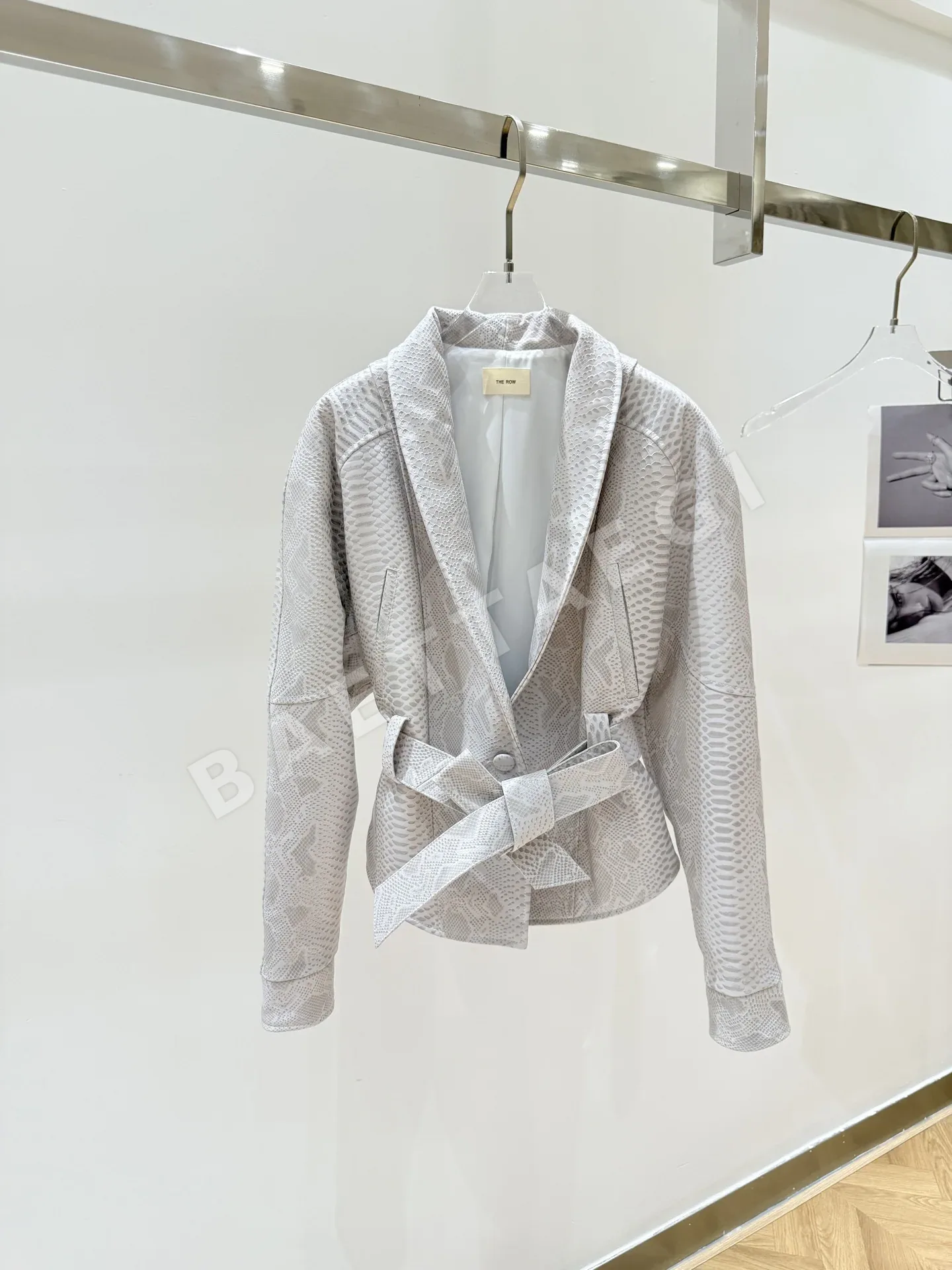 더로우 라펠 여성 자켓 164621