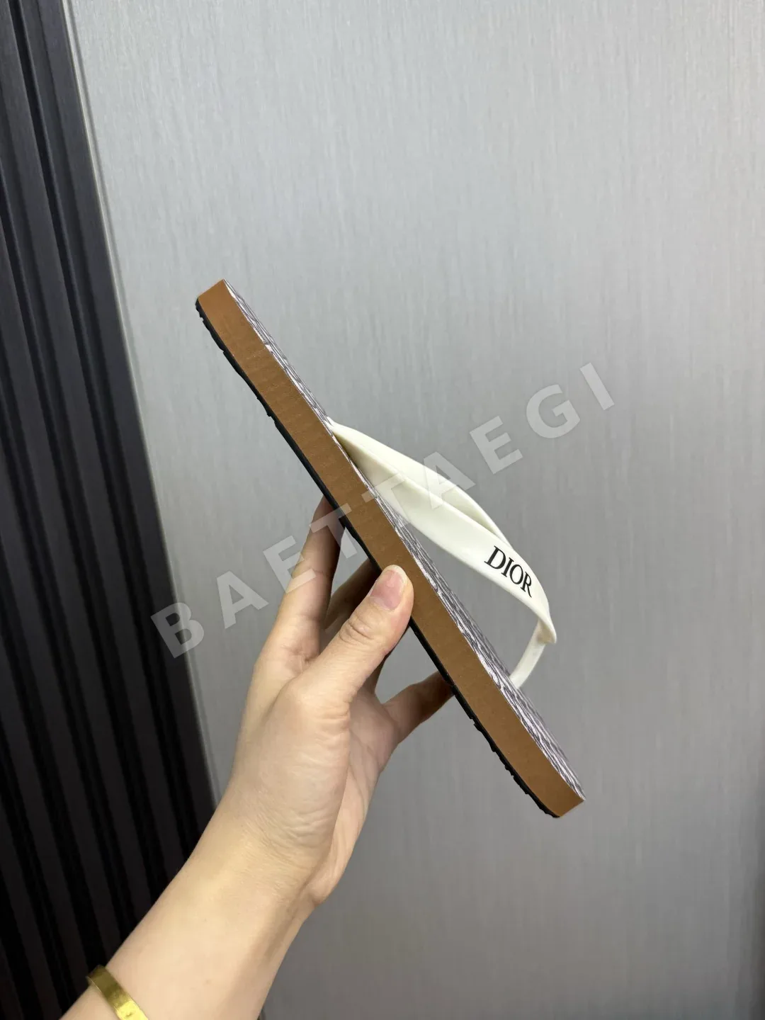 디올 남성용 샌들 상세 이미지 7