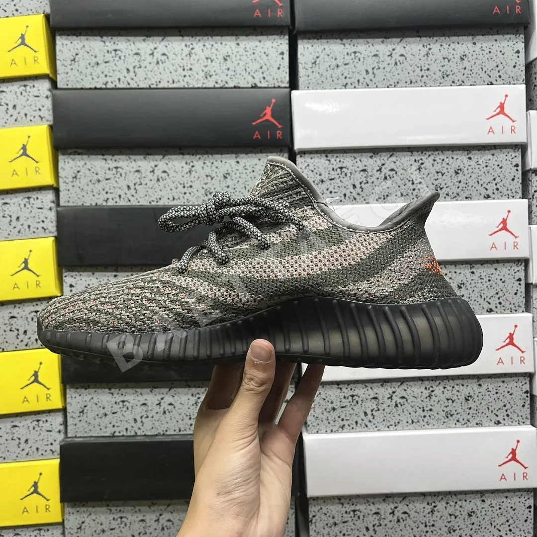 아디다스 [R] 이지 부스트 350 V2 HQ7045 200738 Adidas Yeezy Boost 350 V2 상세 이미지 6