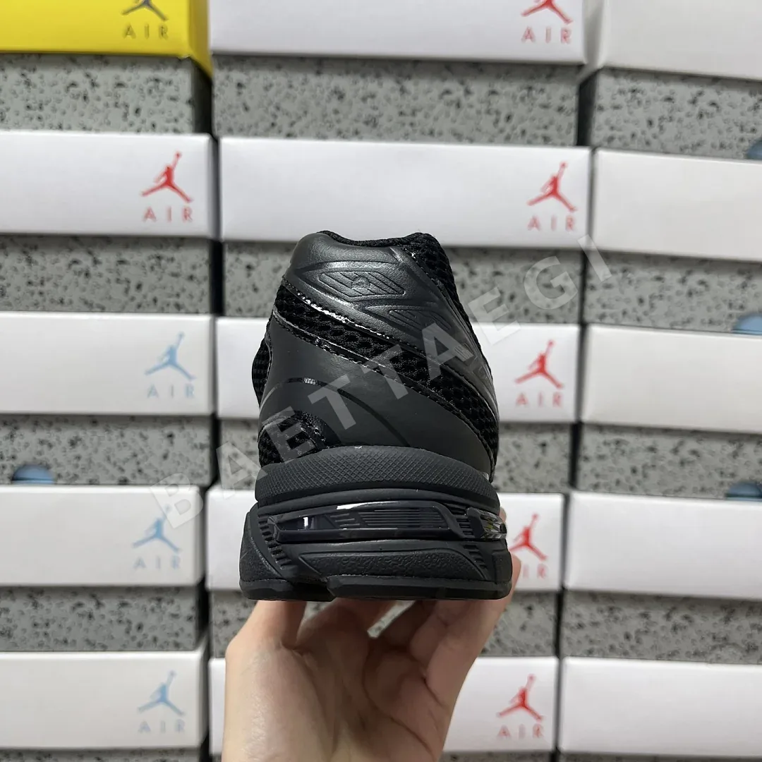 아식스 [VP] 젤 1130 1201A256-002 200552 Asics Gel-1130 Black Graphite Grey 상세 이미지 6