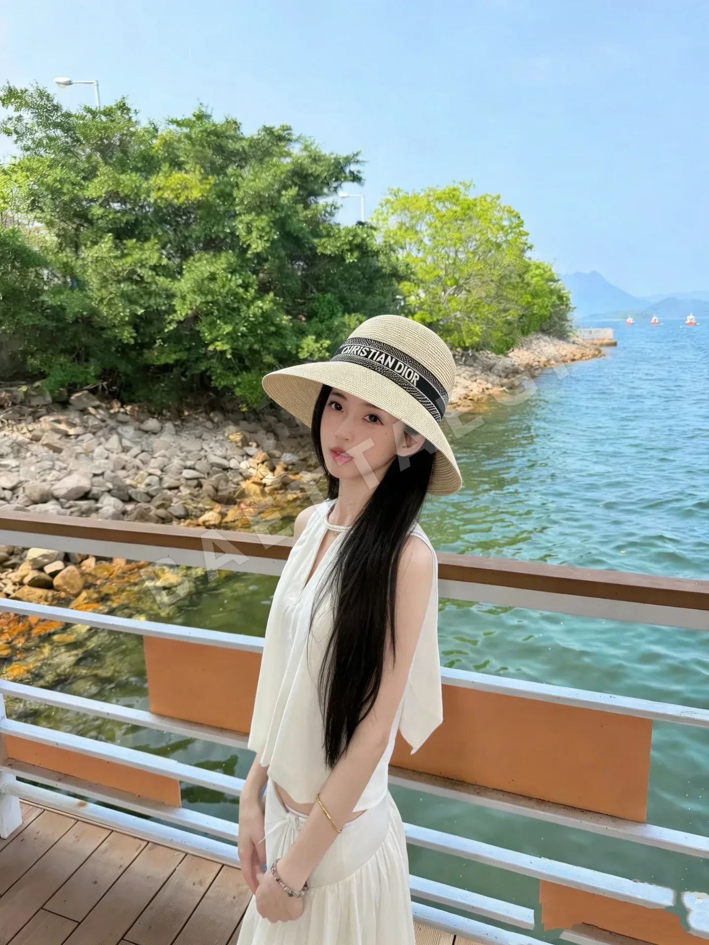 디올 웨빙 버킷햇 133633