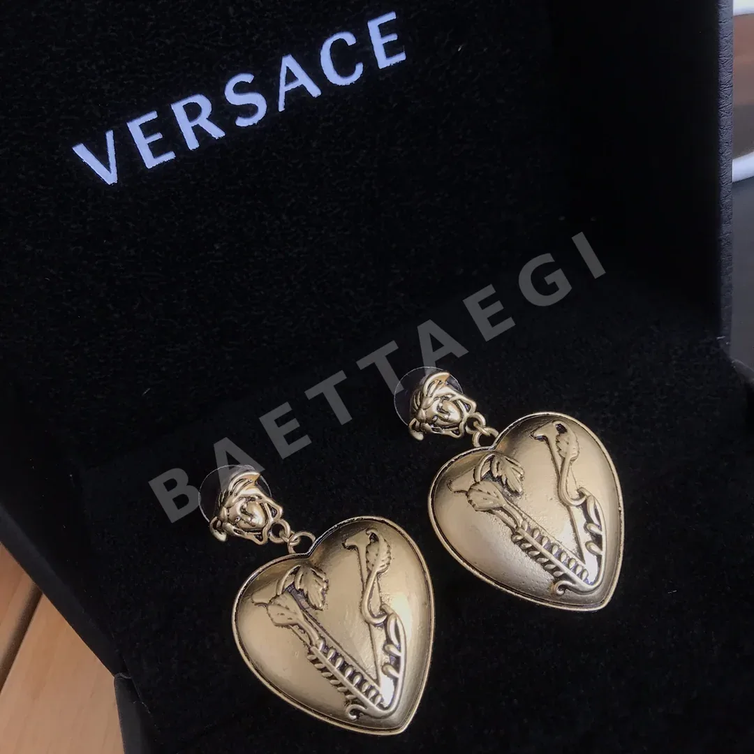 베르사체 귀걸이 63387 Versace Earrings 상세 이미지 6
