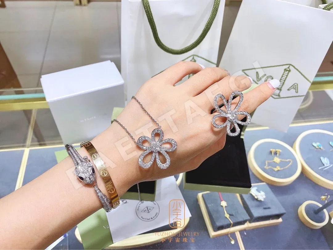 반클리프앤아펠 반지 63786 Van Cleef & Arpels Ring 상세 이미지 4