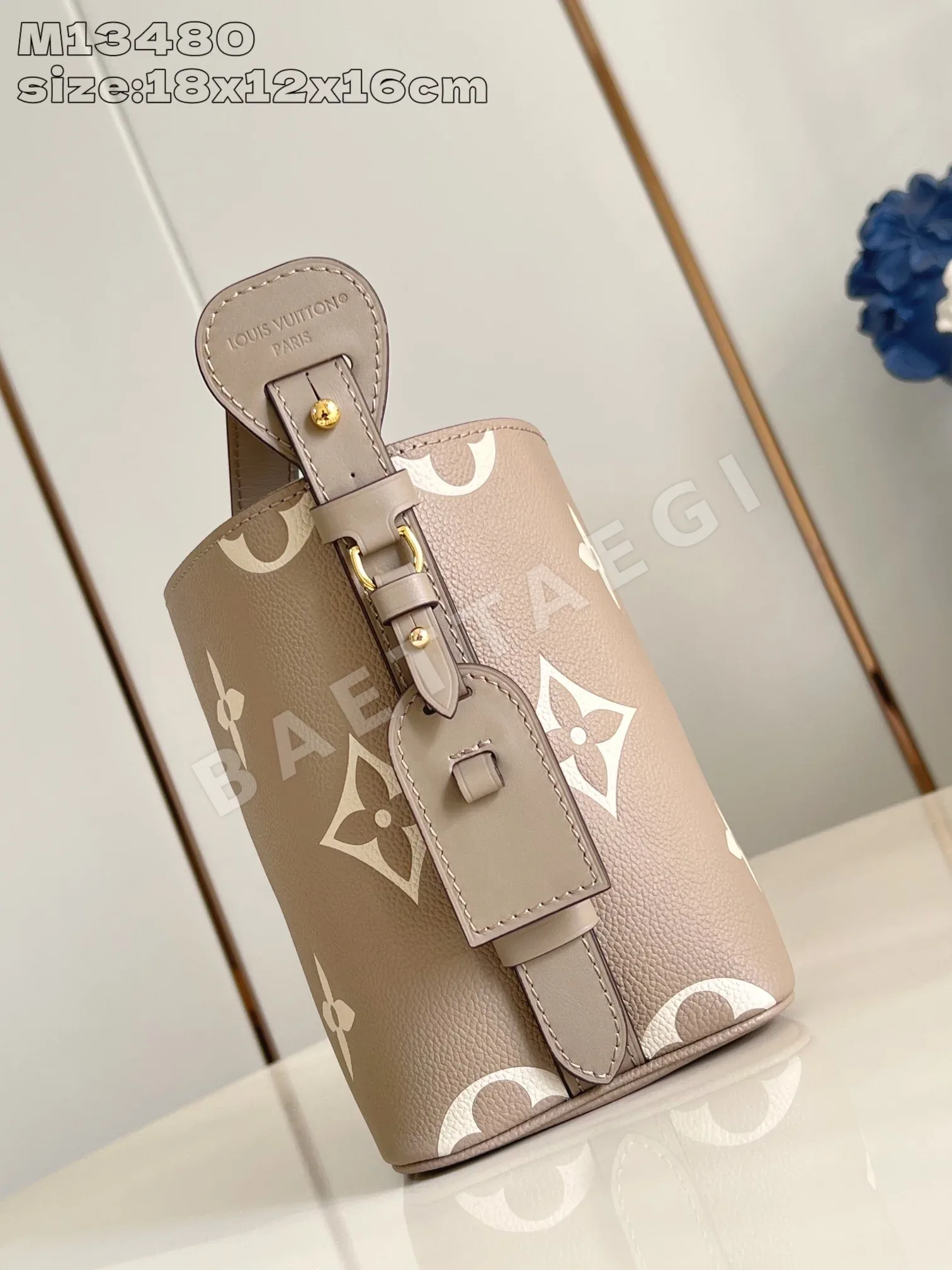 루이비통 M13480 그레이 핸드백 BB 모노그램 앙프렝뜨 상세 이미지 4