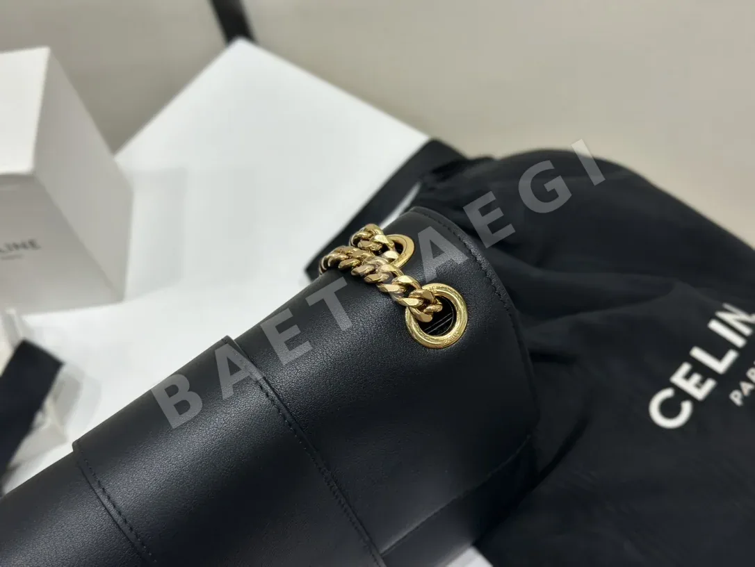 셀린느 비욘드 미디엄 소프트 카프스킨 가방 상세 이미지 8