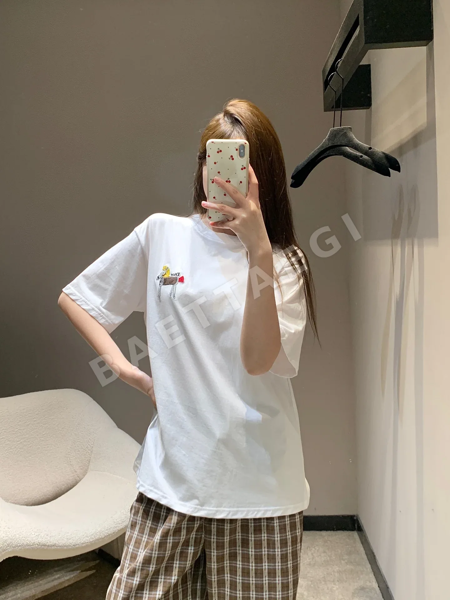 디올 포니 자수 오버사이즈 여성 반팔 티셔츠 상세 이미지 9