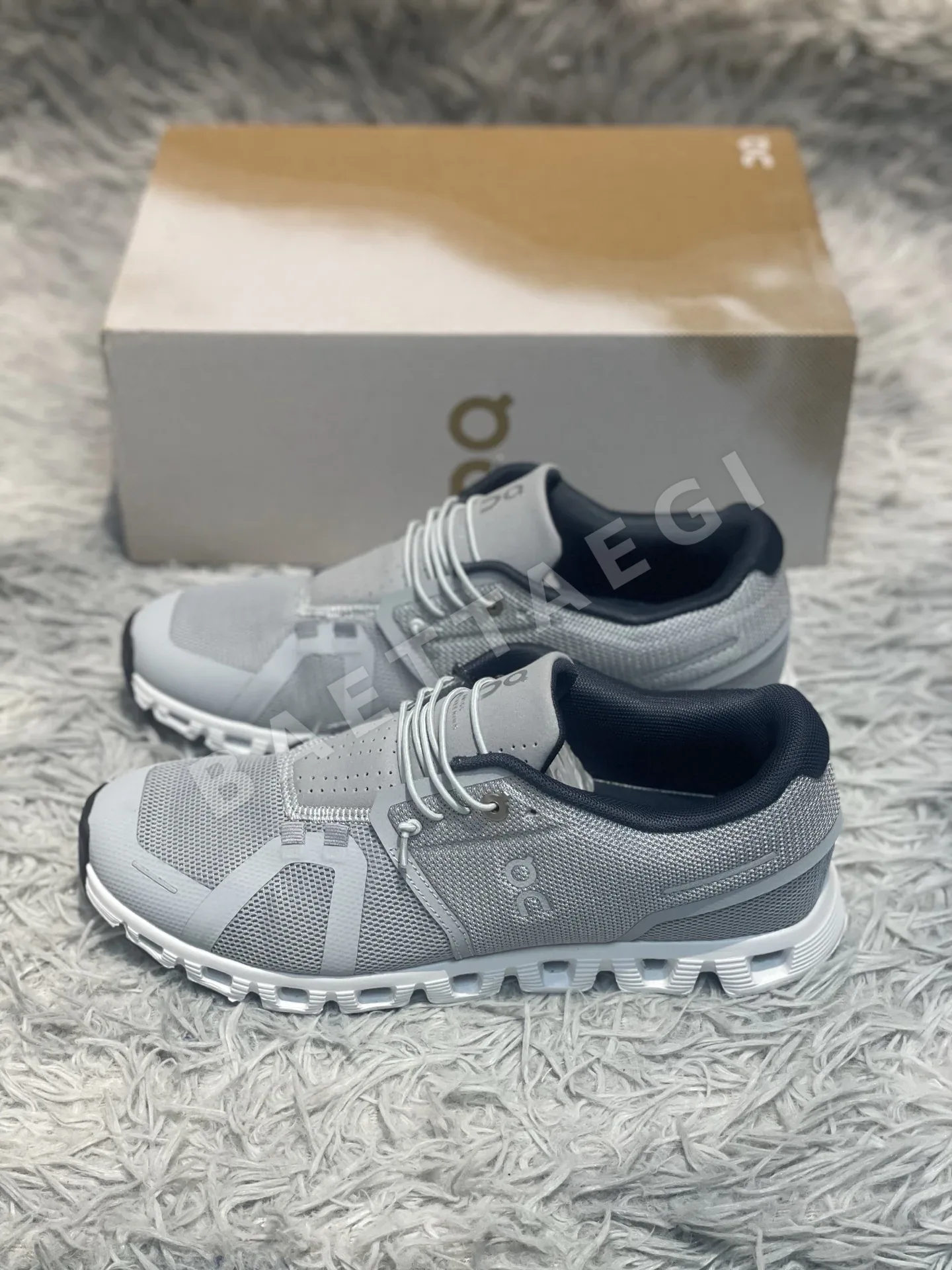 ON OnRun Cloud 6 경량 캐주얼 러닝화 상세 이미지 6